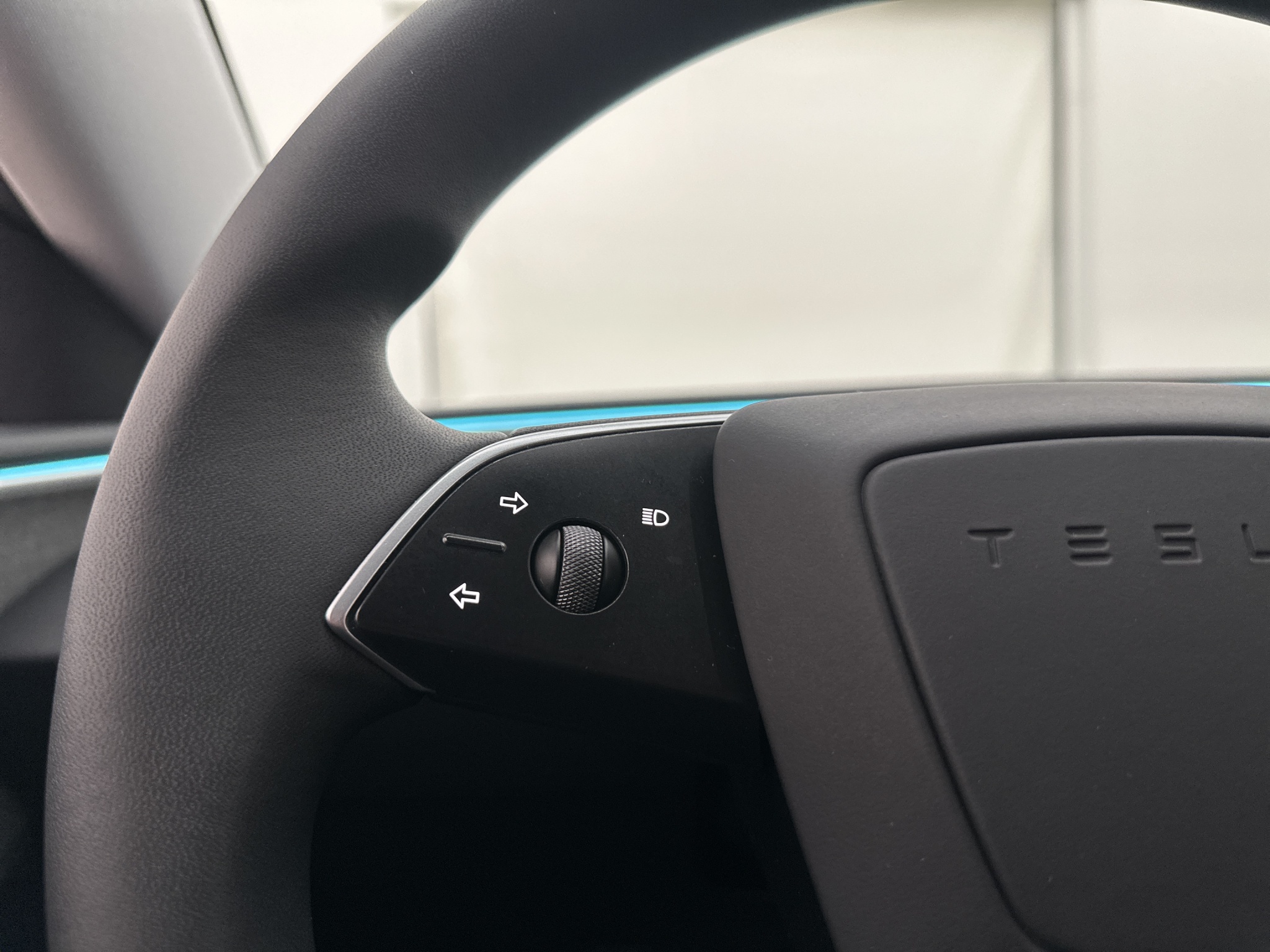 Tesla Model 3 Standard Range, 283hp, 2024