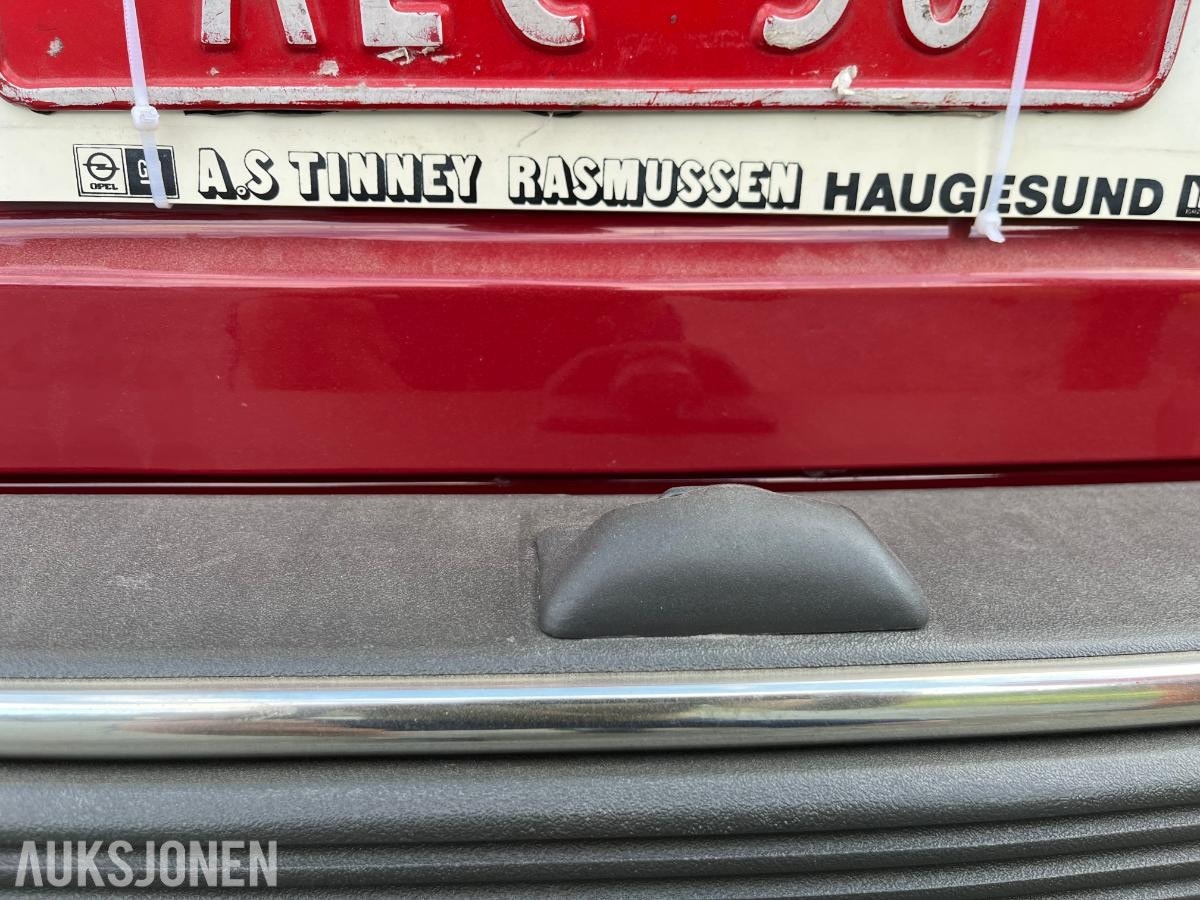 Opel Rekord 5-door Caravan 2.0 S Manual, 101hp, 1986