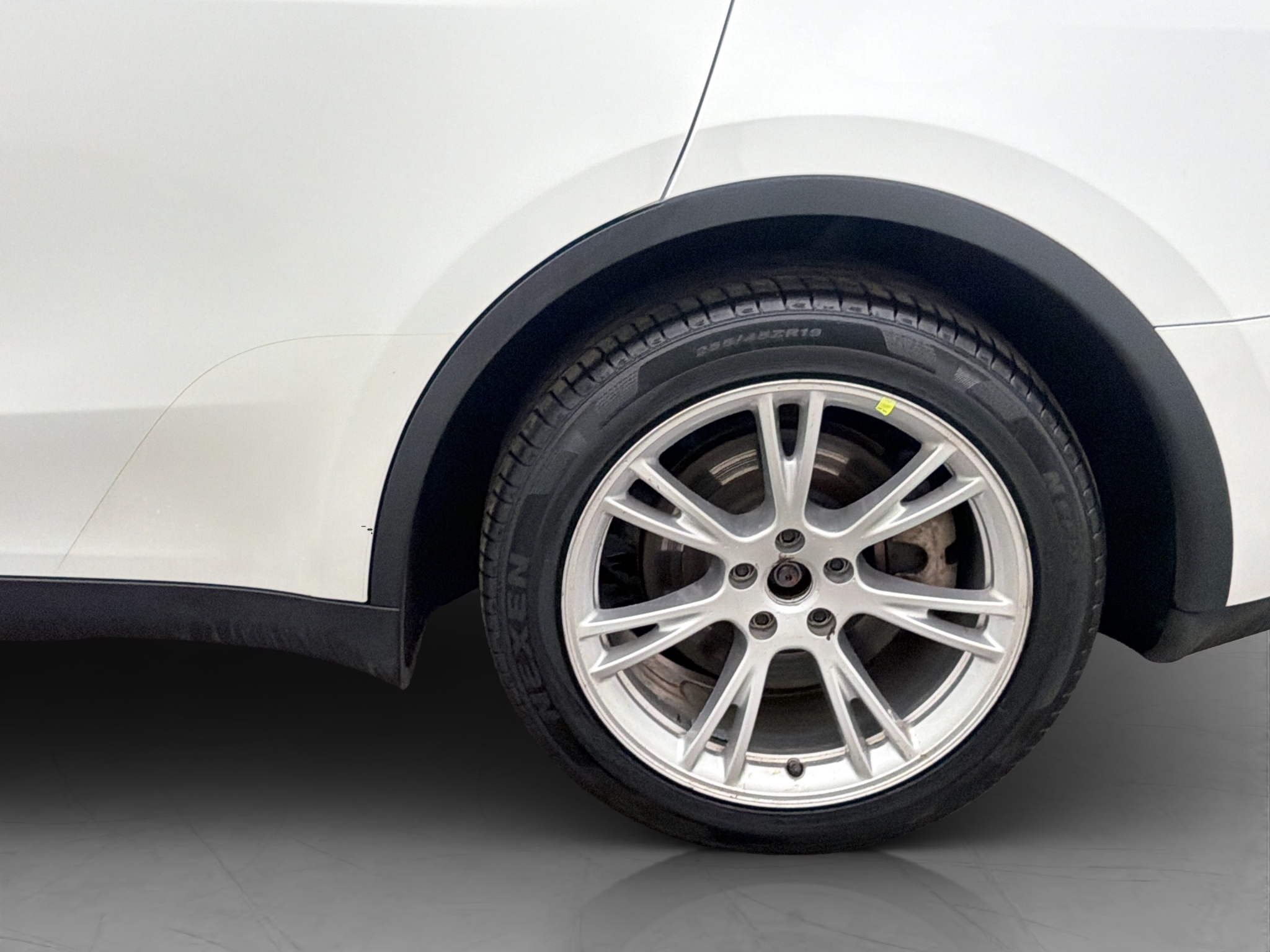 Tesla Model Y Long Range AWD, 514ps, 2023