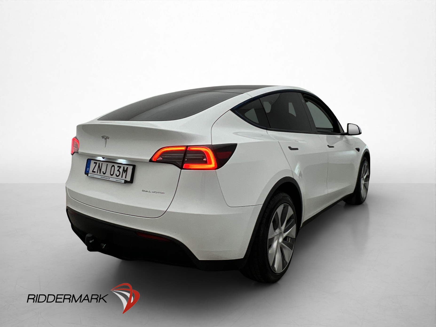 Tesla Model Y Long Range AWD, 514ps, 2024