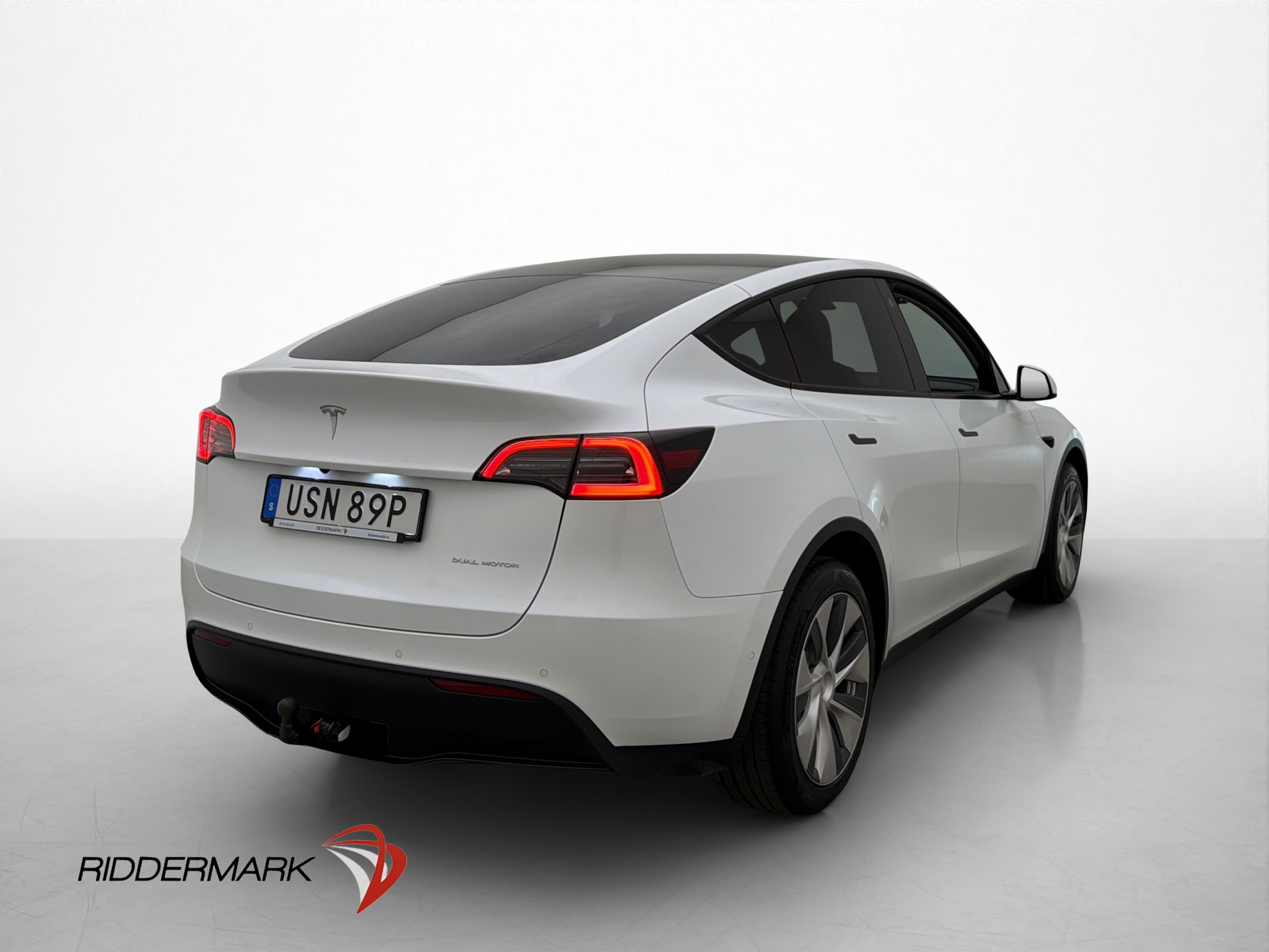 Tesla Model Y Long Range AWD, 514ps, 2023