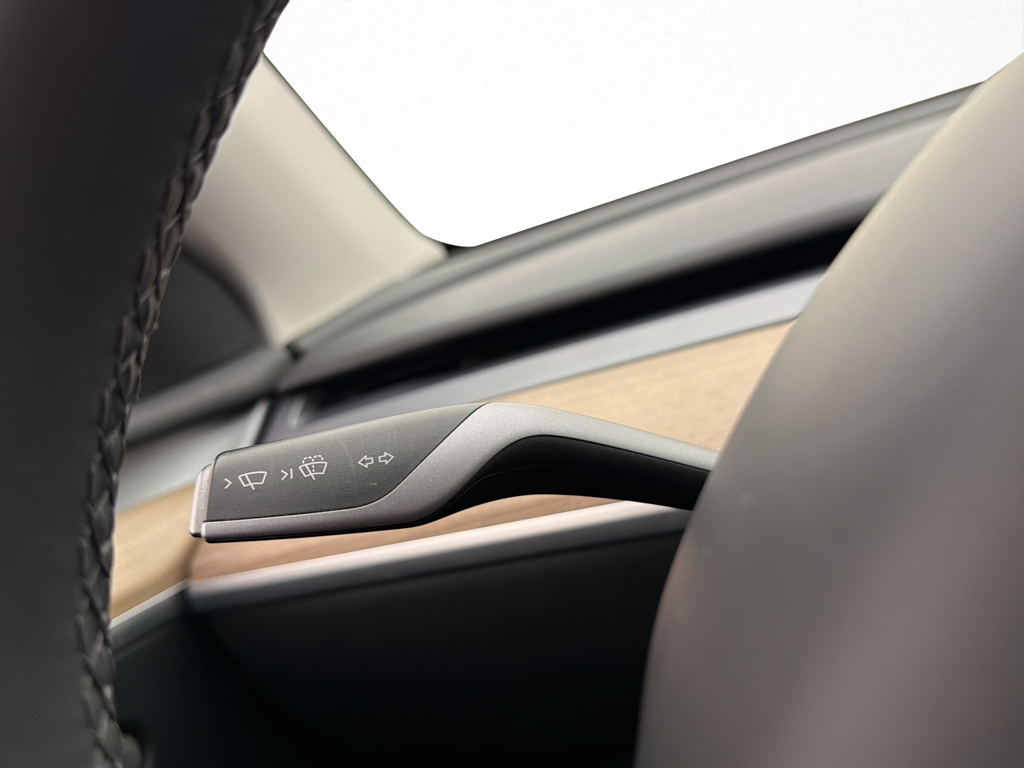 Tesla Model Y Long Range AWD, 514ps, 2023