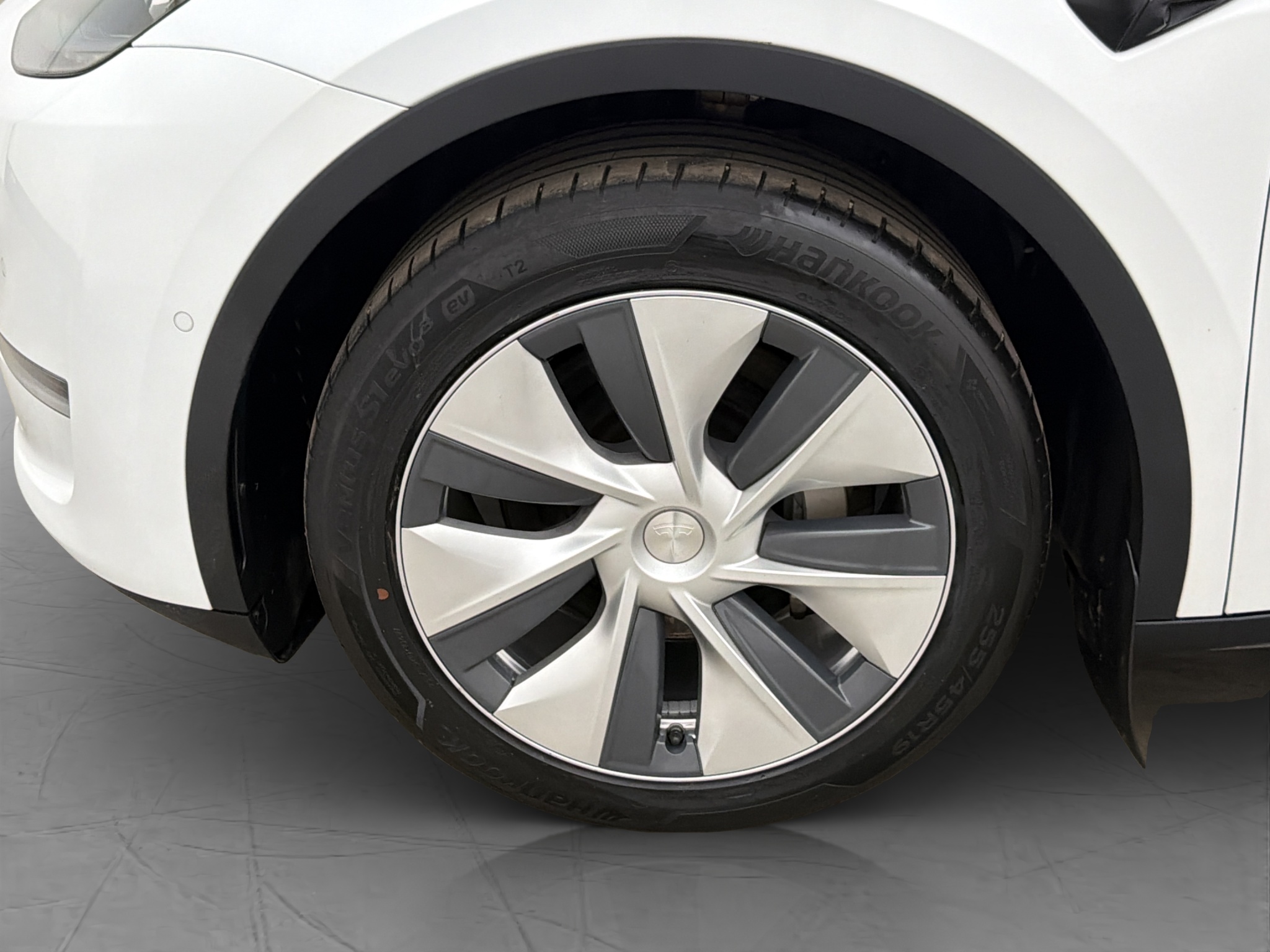 Tesla Model Y Long Range AWD, 514ps, 2023