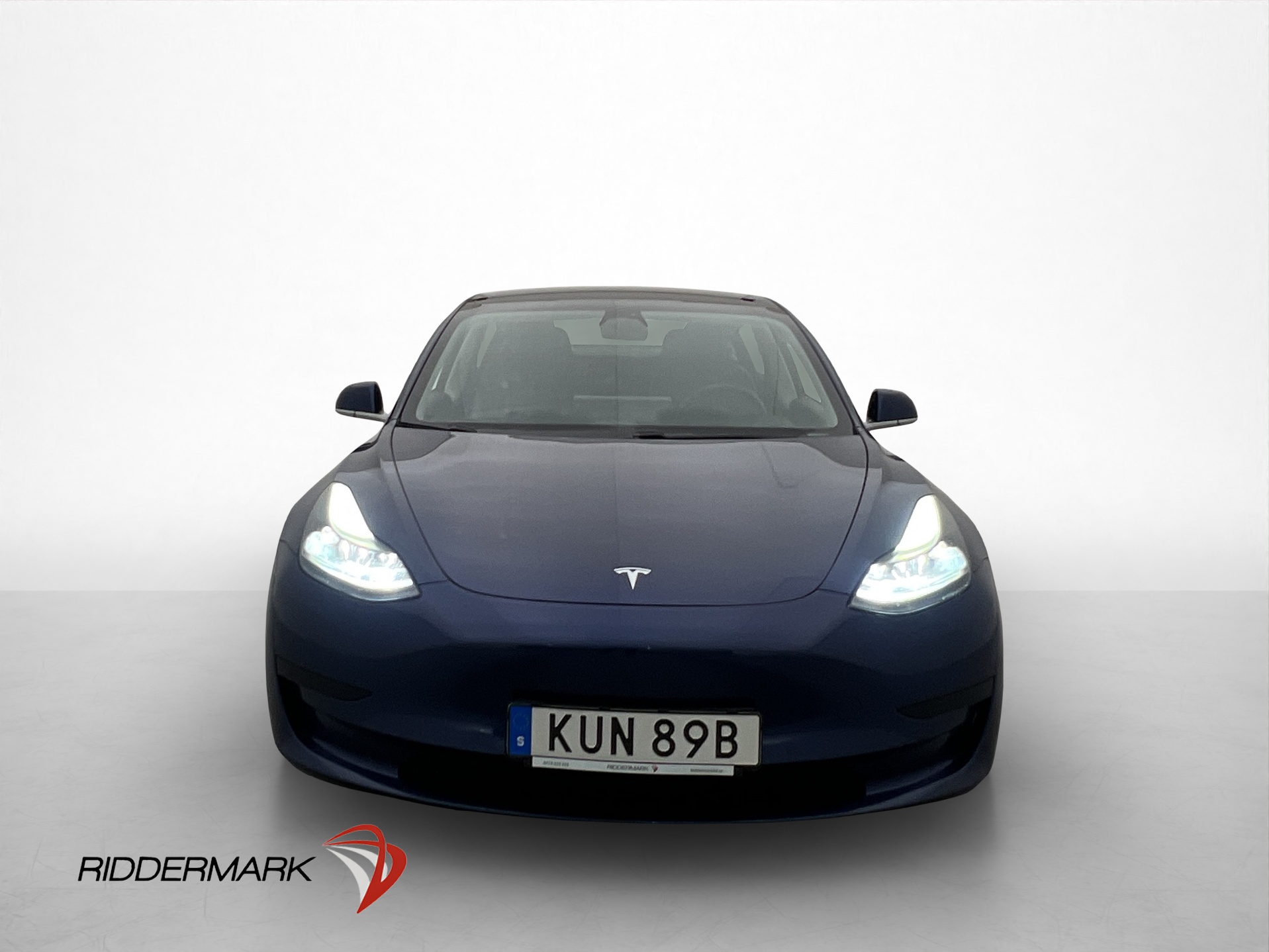 Tesla Model 3 Standard Range Plus, 325hp, 2020