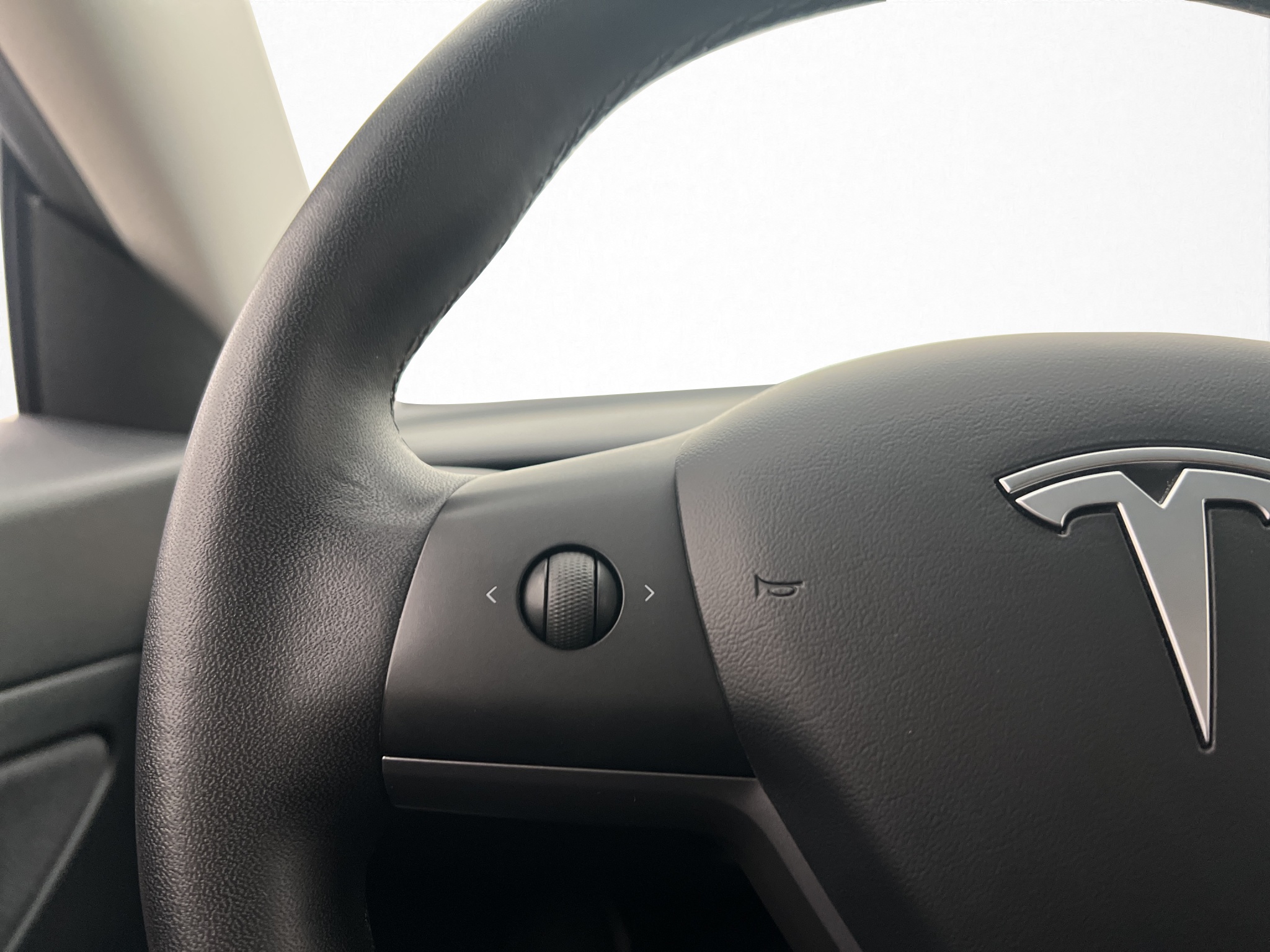Tesla Model 3 Standard Range Plus, 325hp, 2020