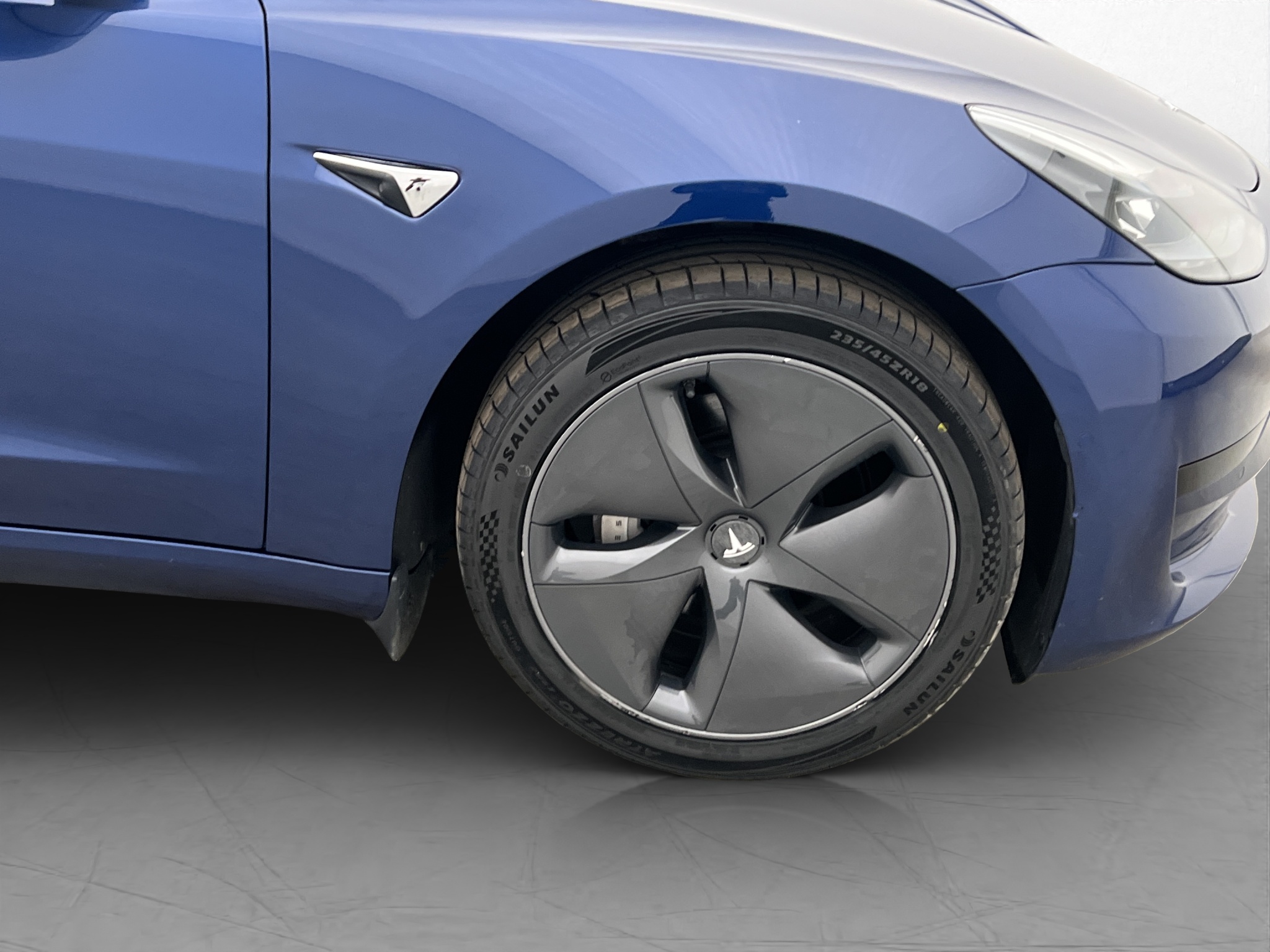 Tesla Model 3 Standard Range Plus, 325hp, 2020