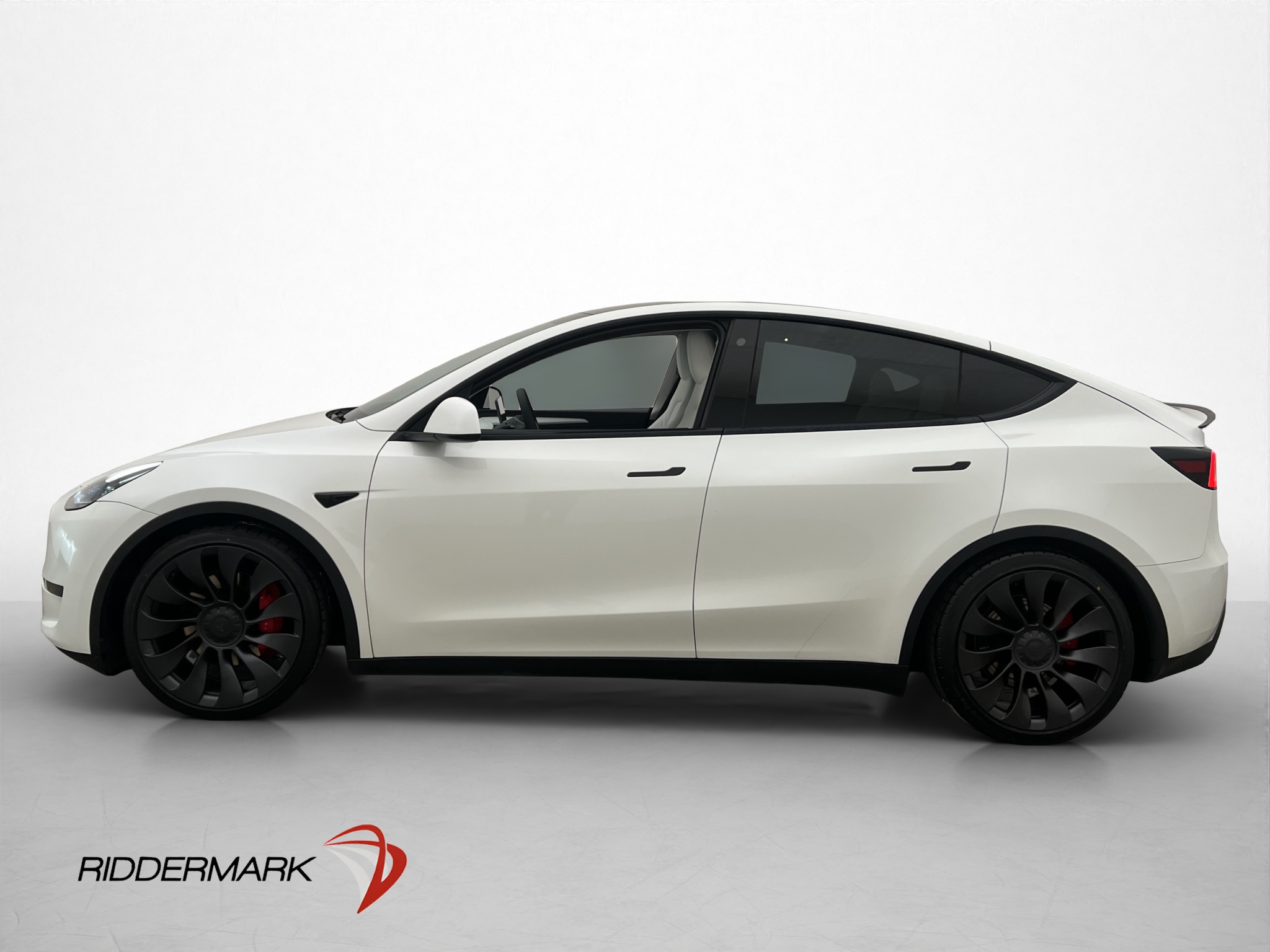 Tesla Model Y Performance, 534ps, 2024