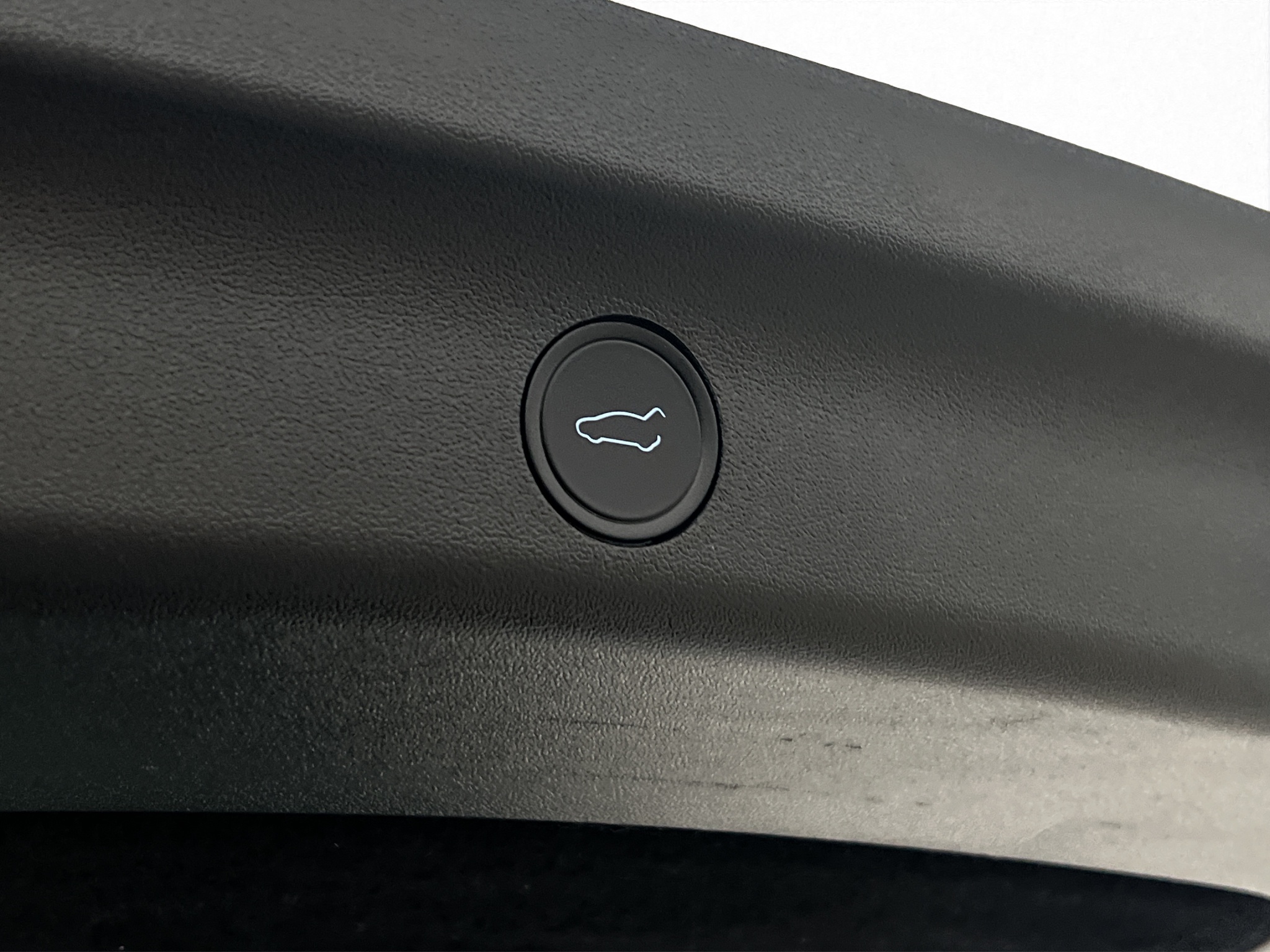 Tesla Model Y Performance, 534ps, 2024