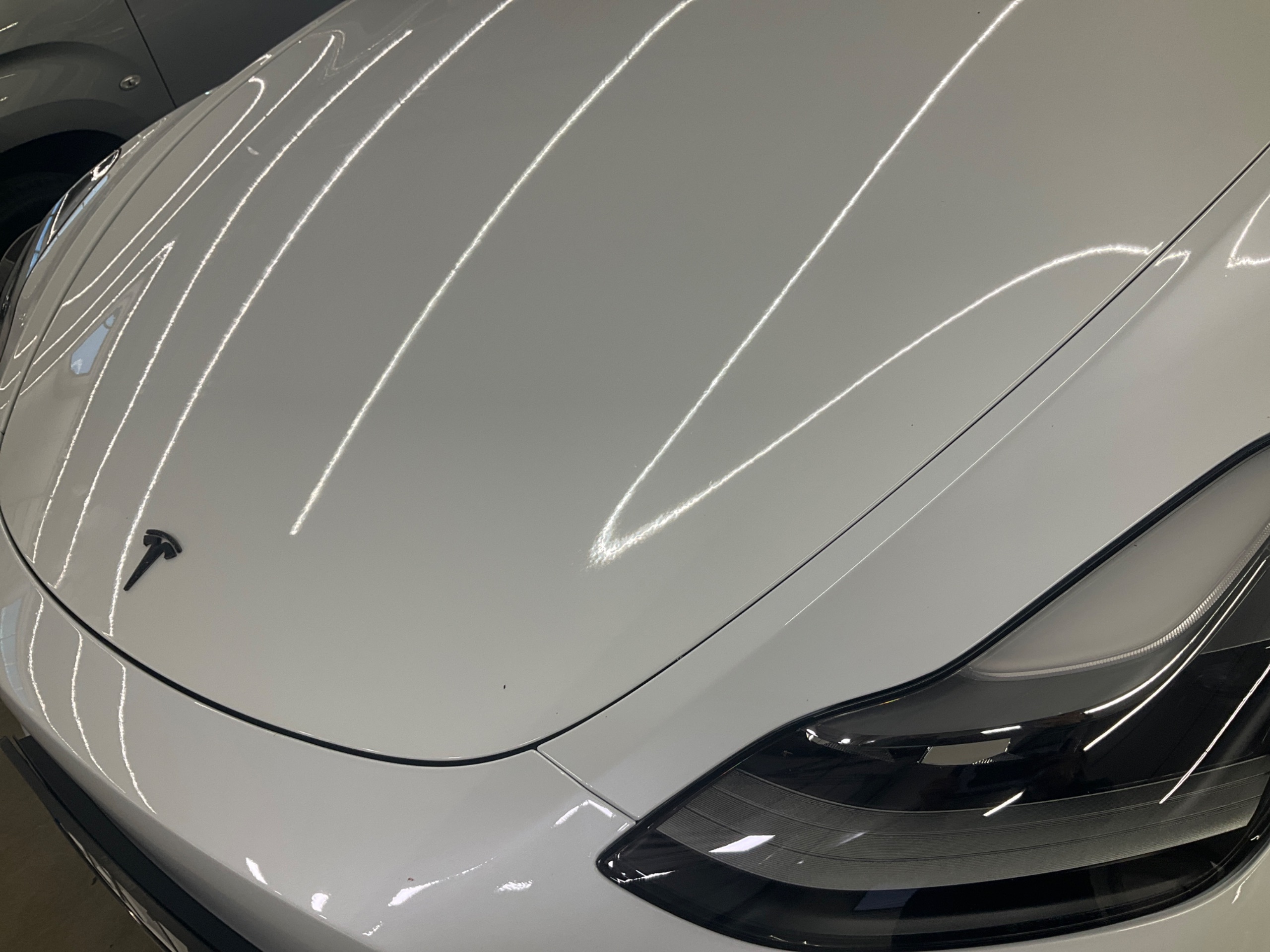 Tesla Model Y Performance, 534ps, 2024