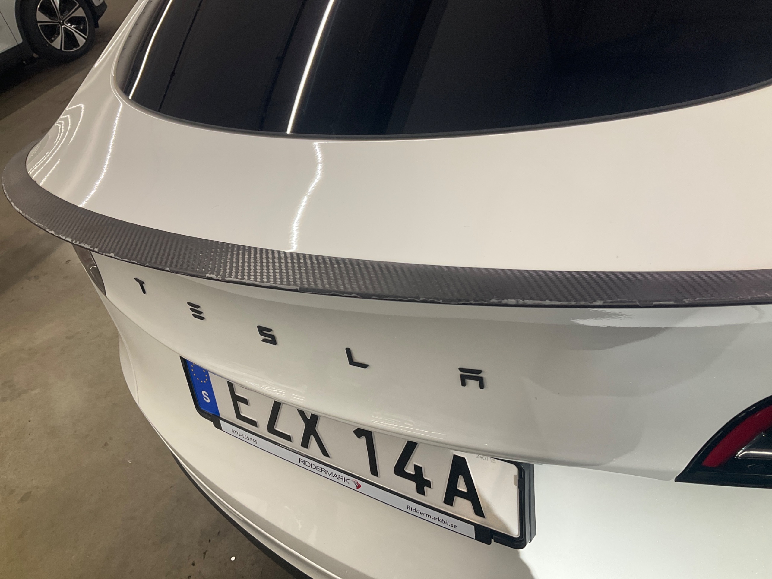 Tesla Model Y Performance, 534ps, 2024