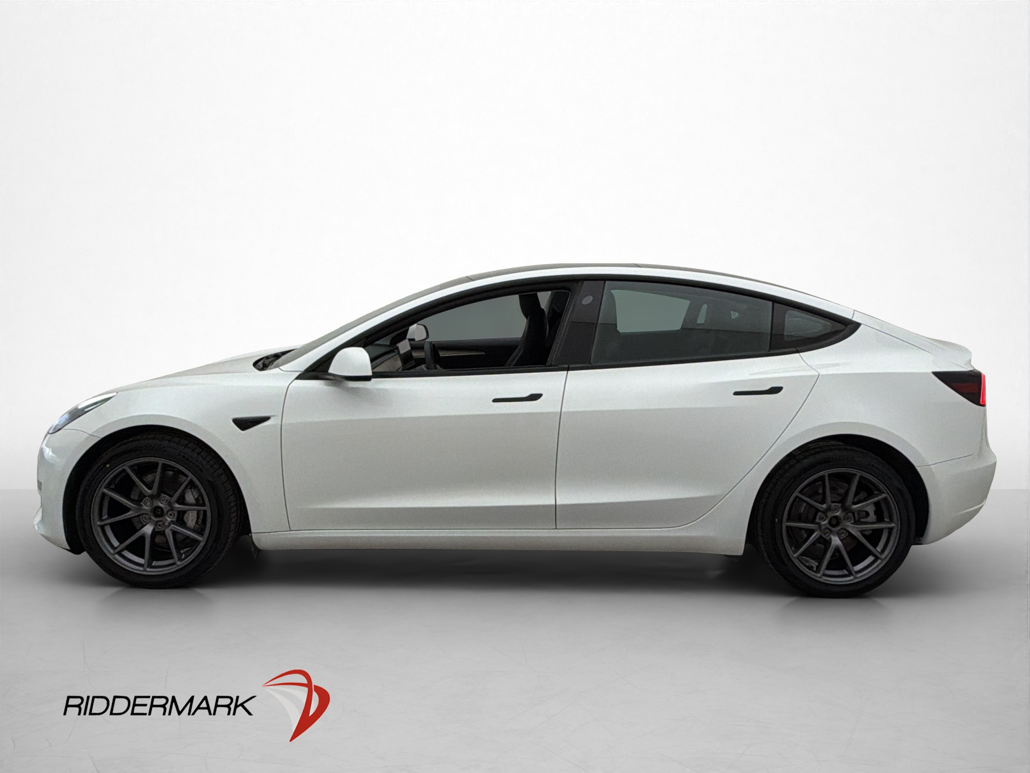 Tesla Model 3 Long Range AWD, 498ps, 2022