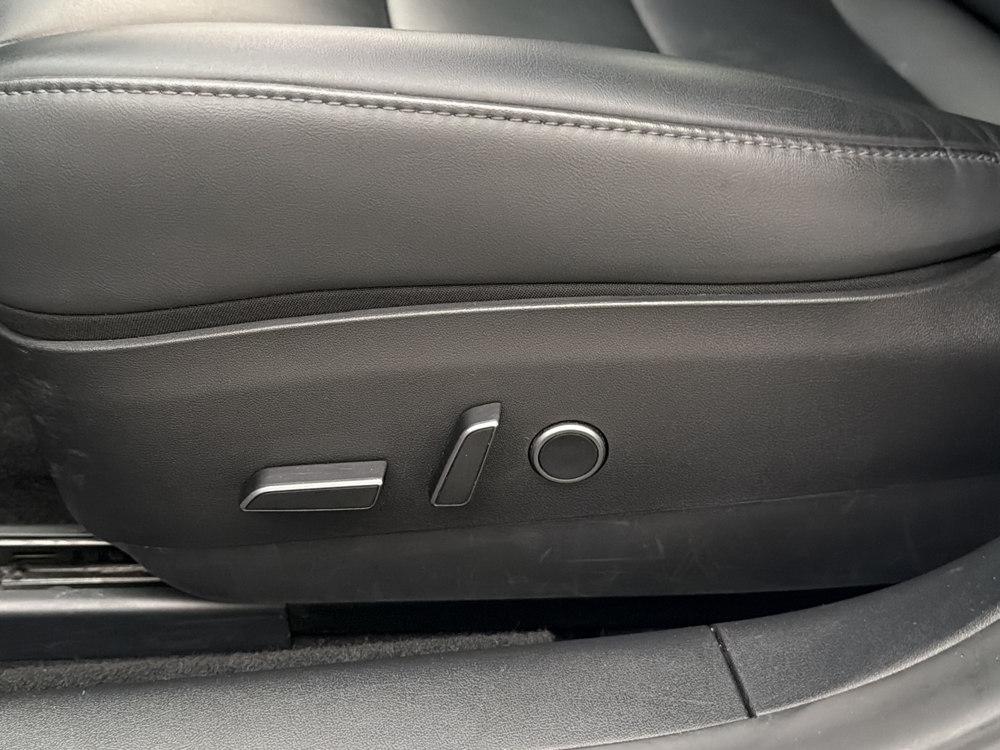 Tesla Model 3 Long Range AWD, 498ps, 2022
