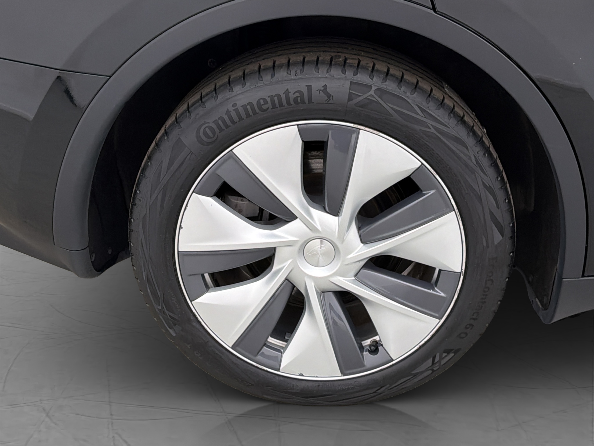 Tesla Model Y Long Range AWD, 514hk, 2024