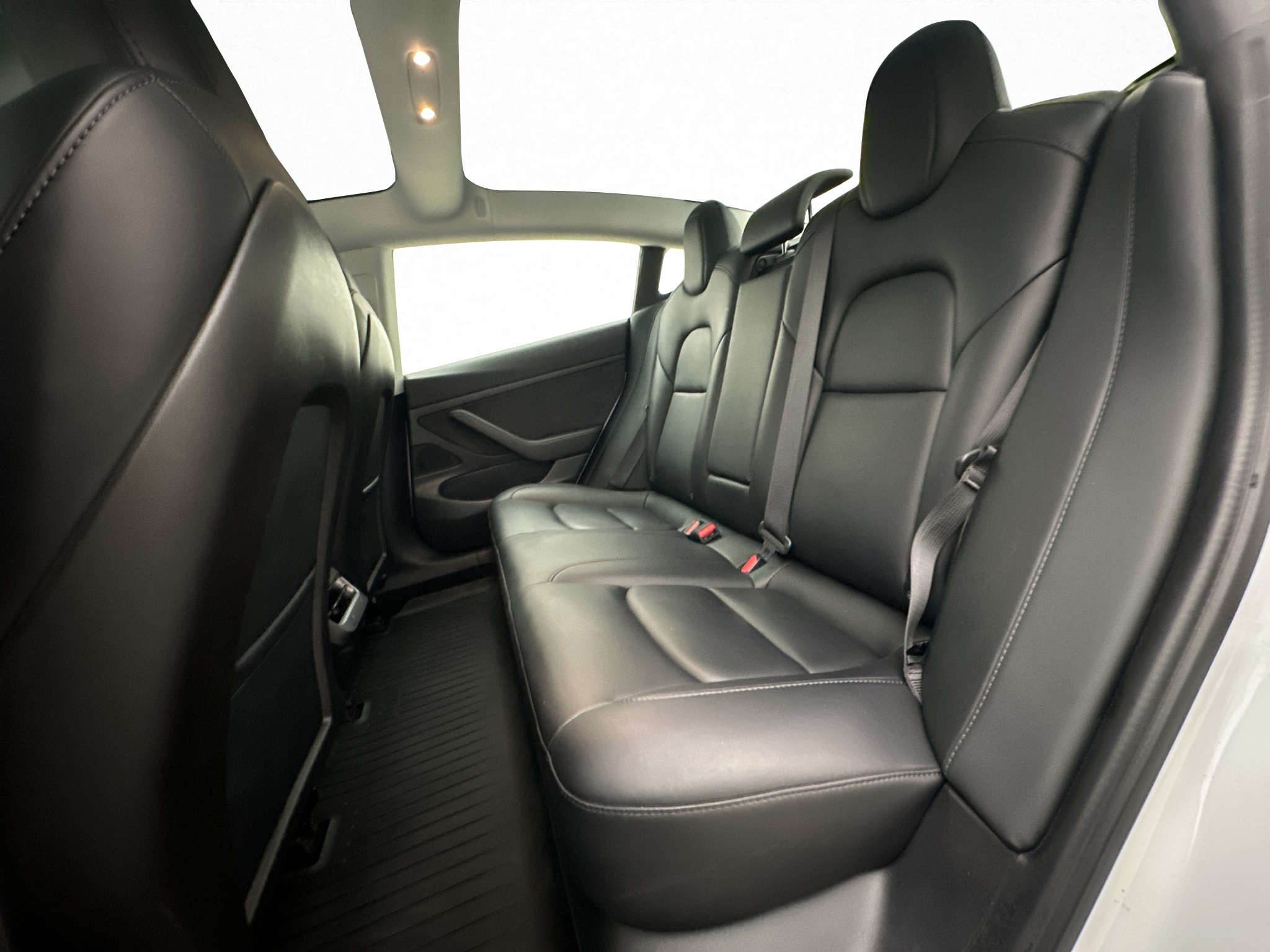 Tesla Model 3 Standard Range Plus, 325hp, 2020