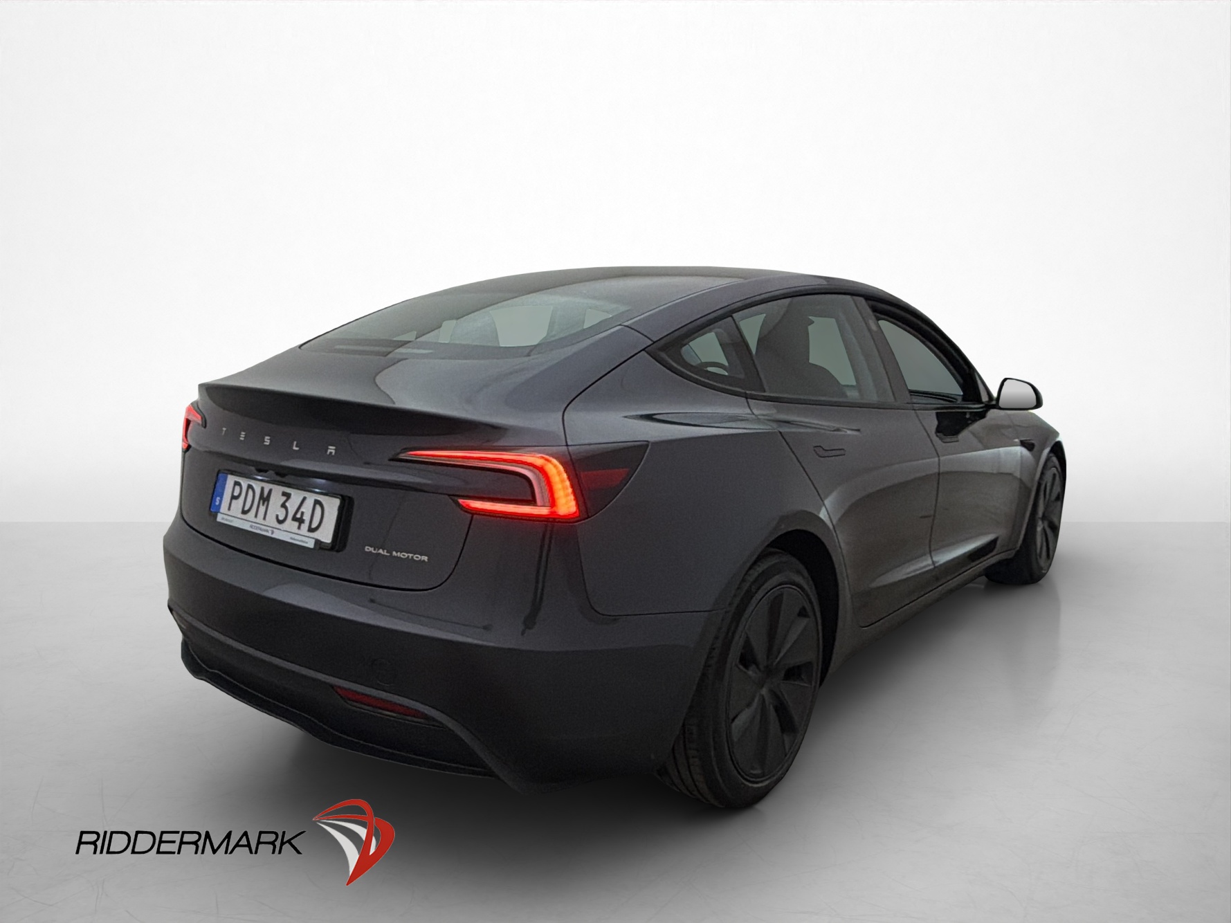Tesla Model 3 Long Range AWD, 498ps, 2024