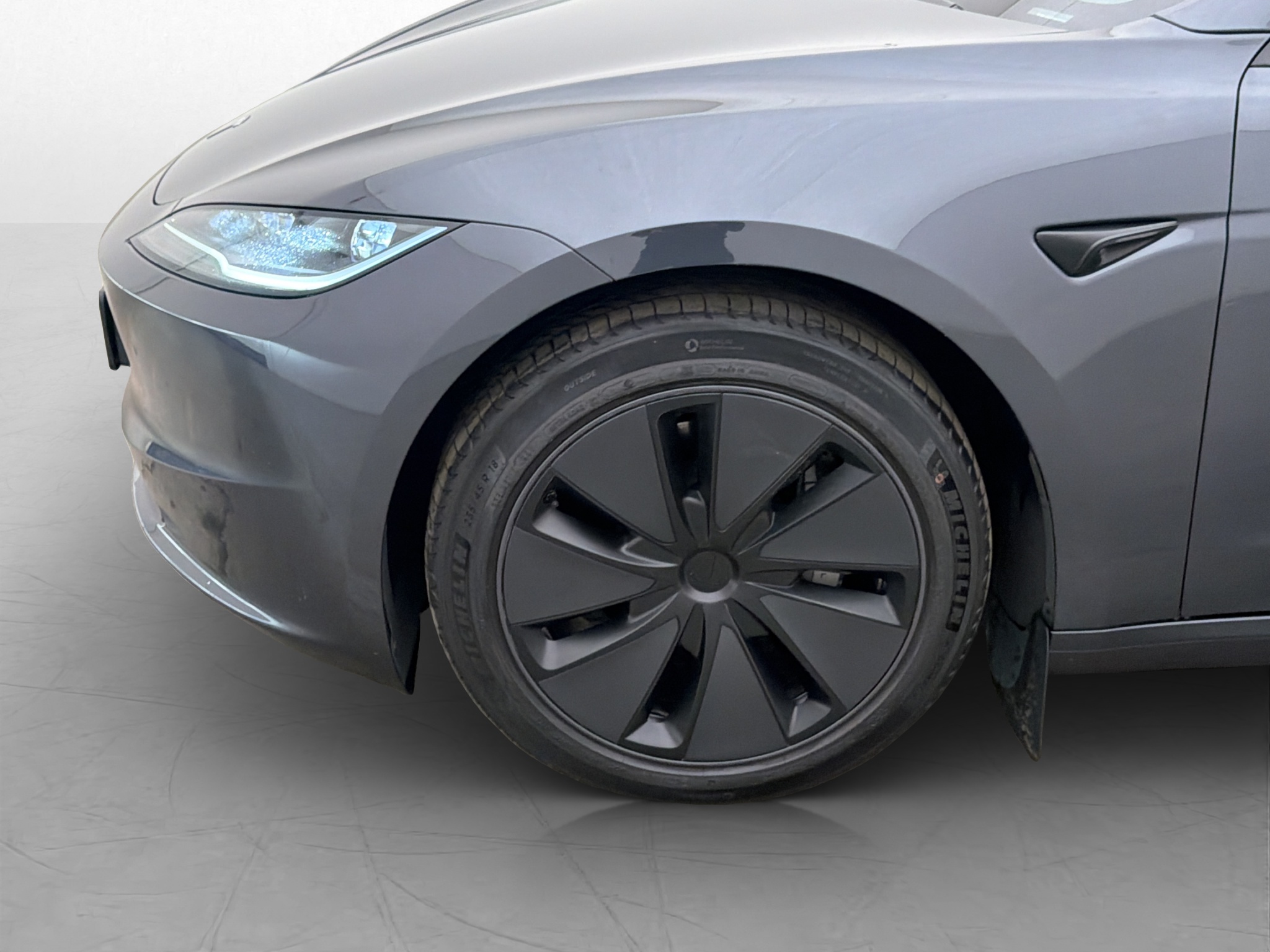 Tesla Model 3 Long Range AWD, 498ps, 2024