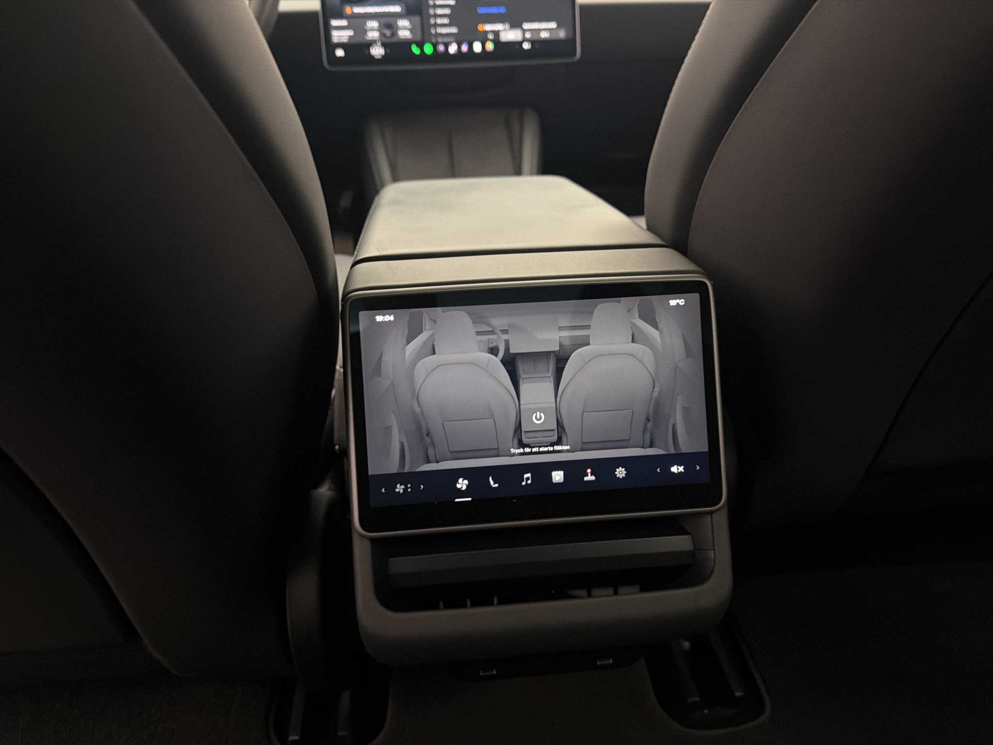 Tesla Model 3 Long Range AWD, 498ps, 2024