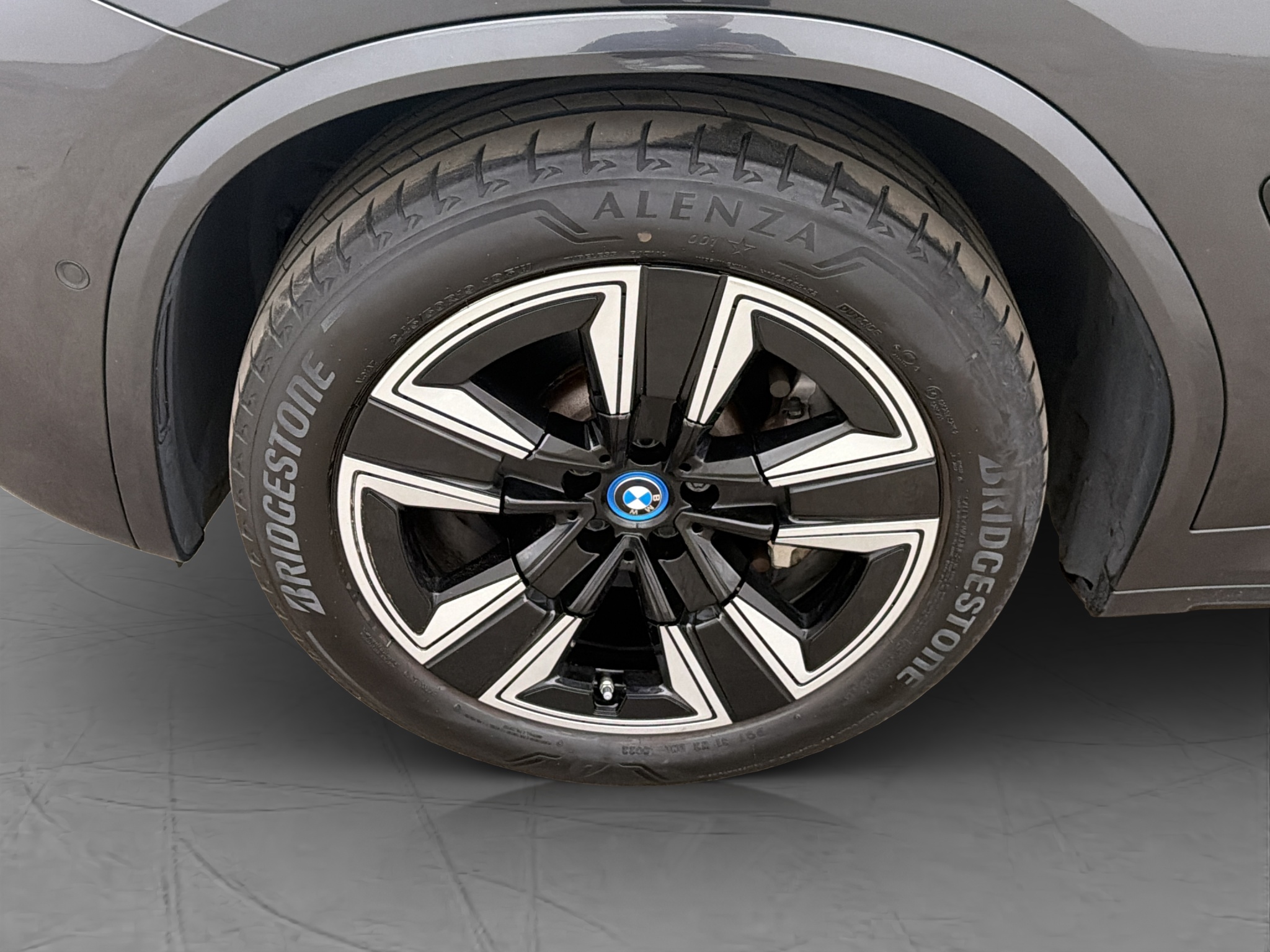BMW iX3, 286hp, 2023