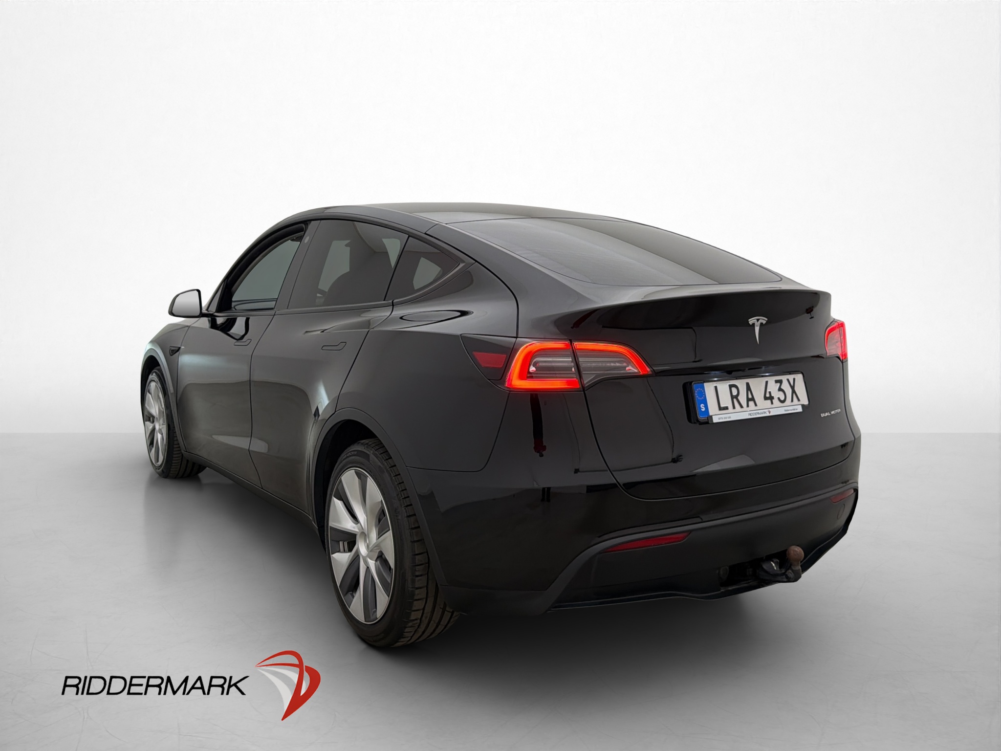 Tesla Model Y Long Range AWD, 514ps, 2024
