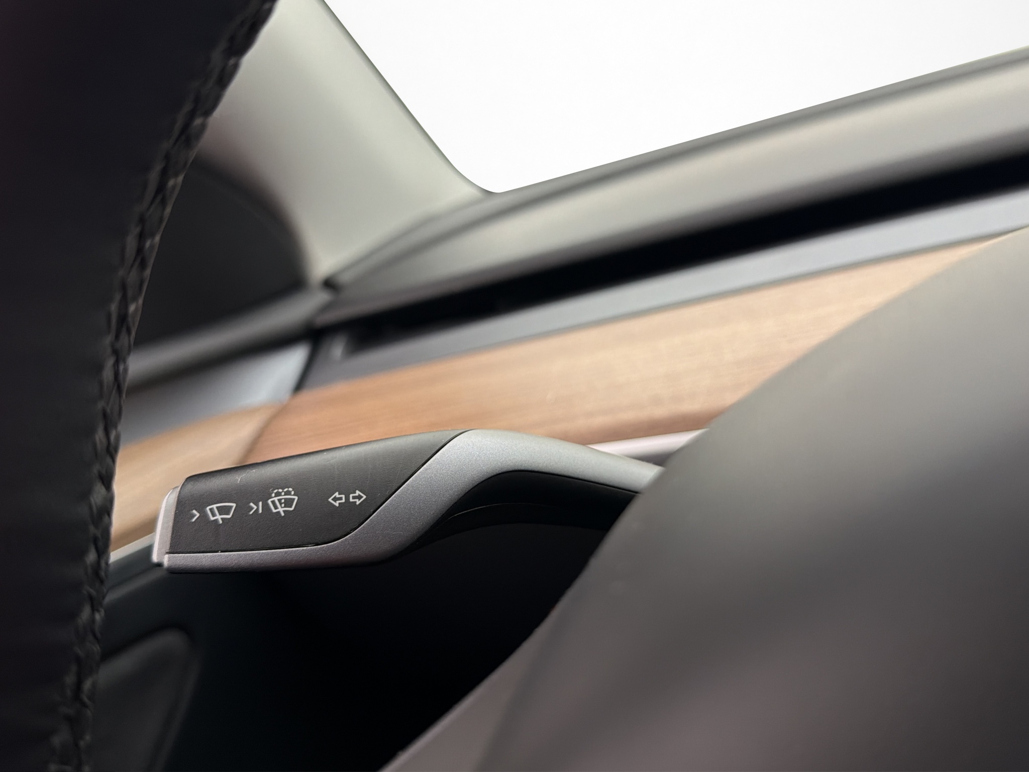 Tesla Model Y Long Range AWD, 514ps, 2024