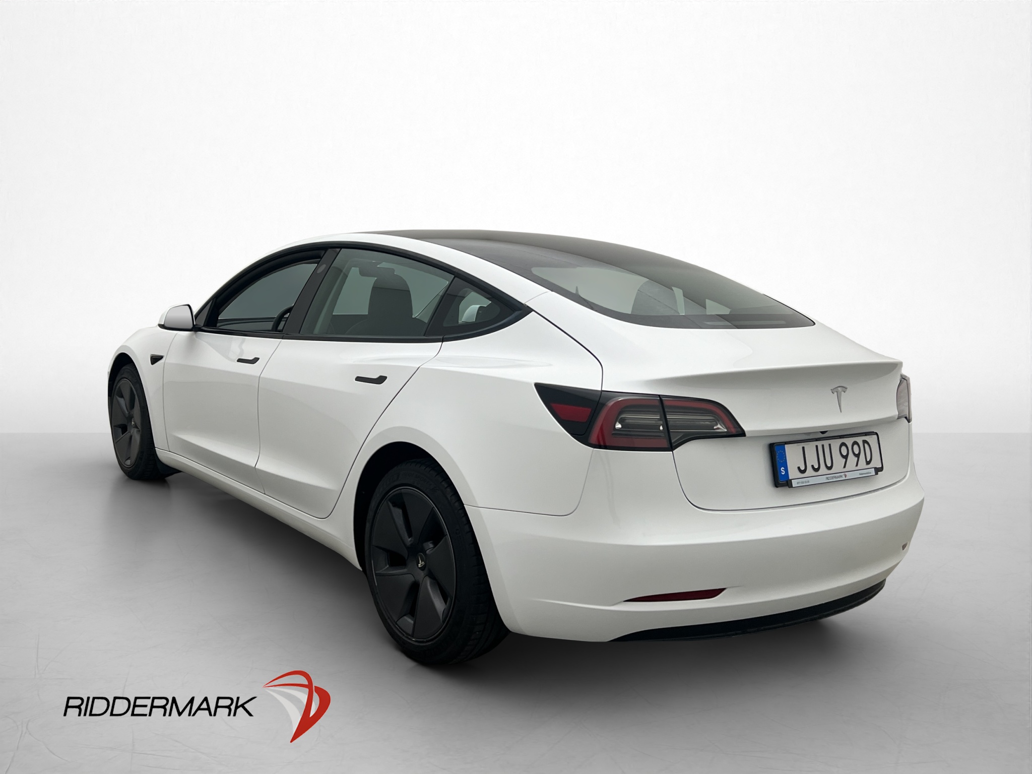 Tesla Model 3 Standard Range, 283hp, 2023