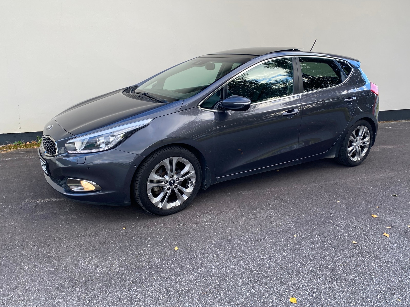 Kia cee'd 1.6 CRDi Manual, 6-trins, 128ps, 2013