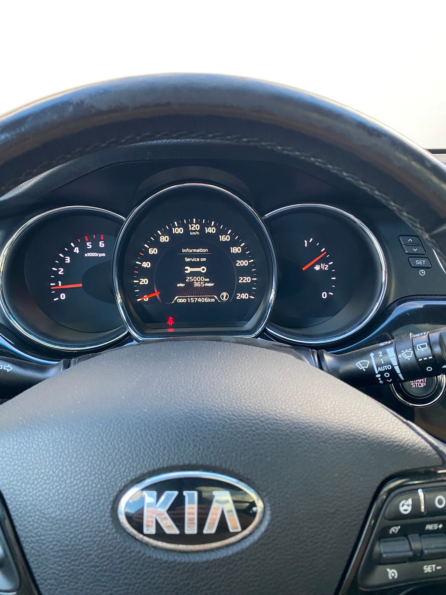 Kia cee'd 1.6 CRDi Manual, 6-trins, 128ps, 2013