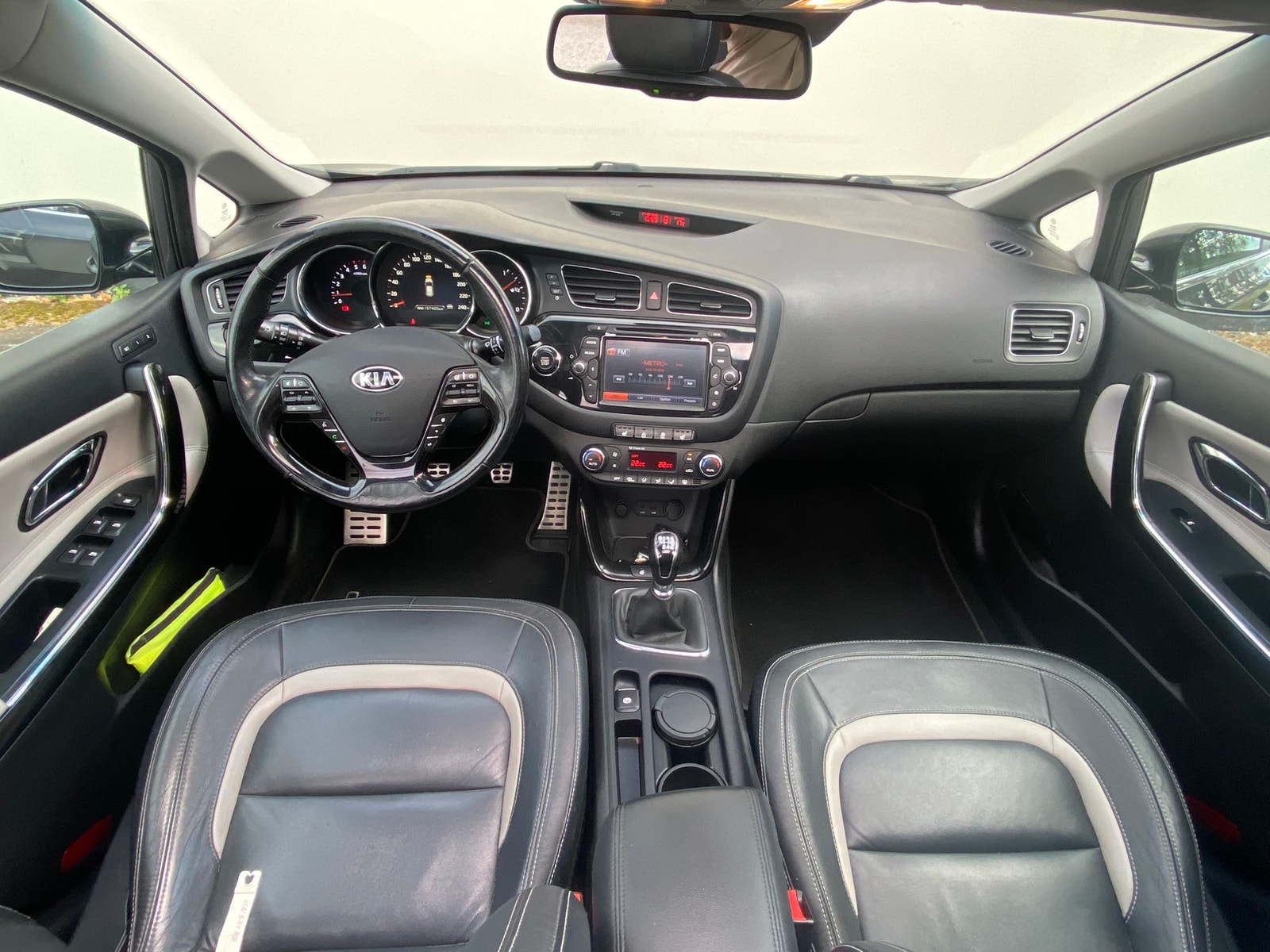 Kia cee'd 1.6 CRDi Manual, 6-trins, 128ps, 2013