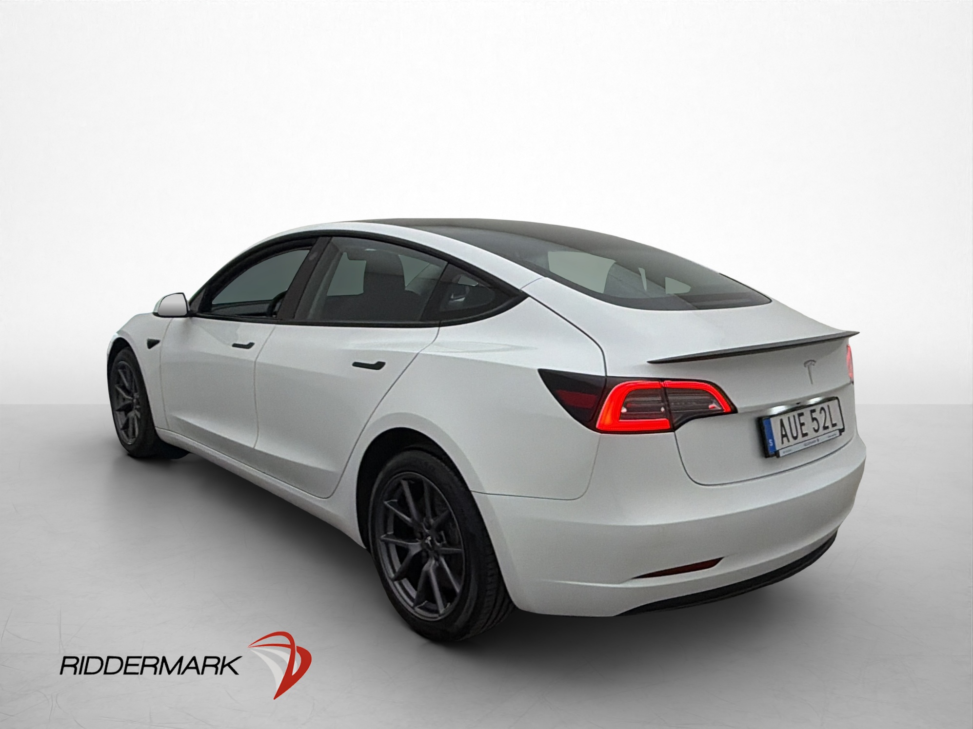 Tesla Model 3 Standard Range Plus, 325ps, 2021
