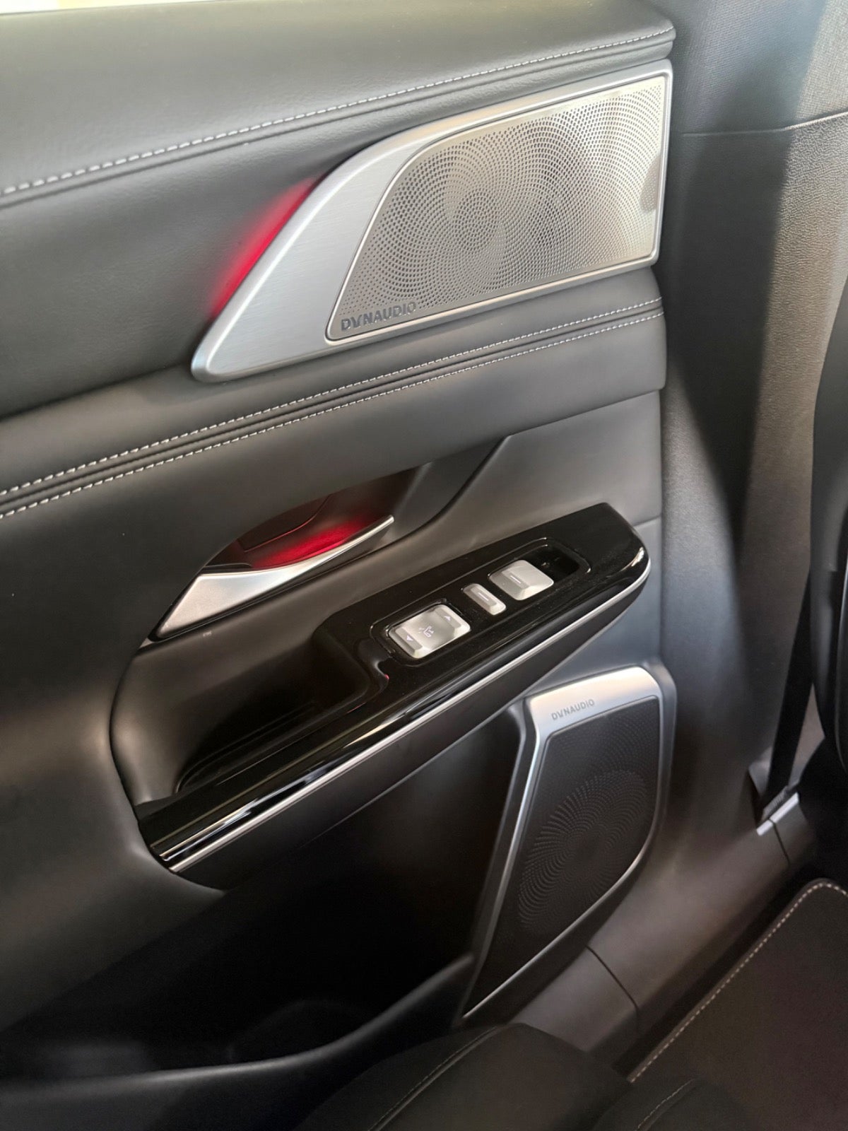 XPENG G9 Performance, 551hp, 2024