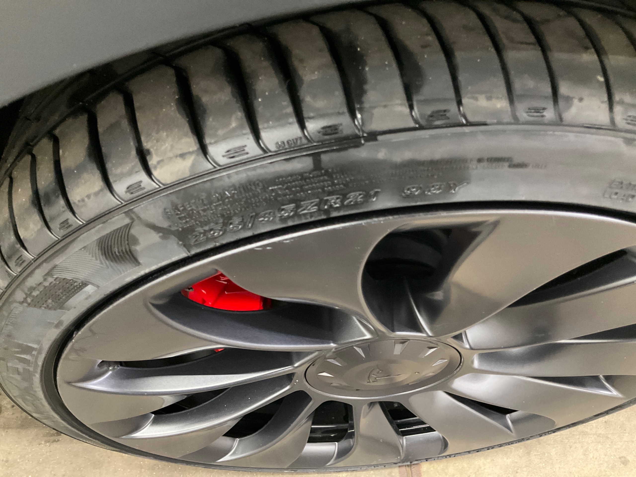 Tesla Model Y Performance, 534ps, 2022