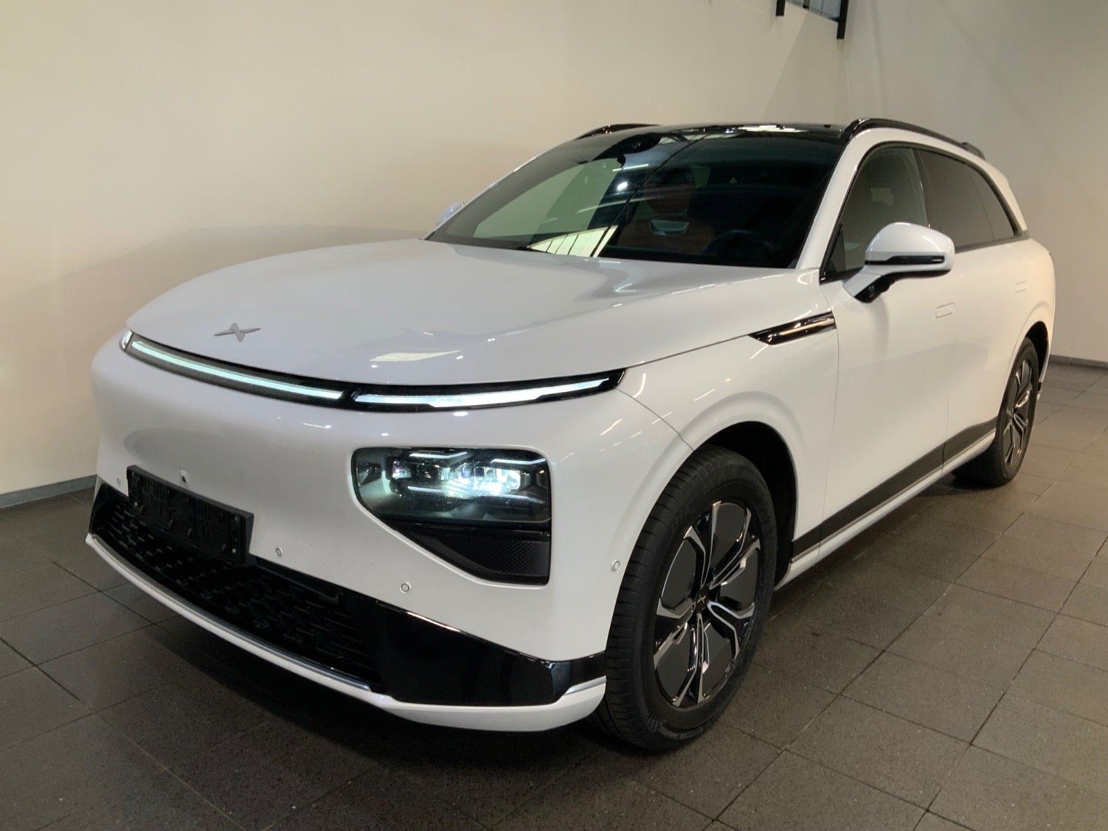 XPENG G9 Standard Range, 313hp, 2023