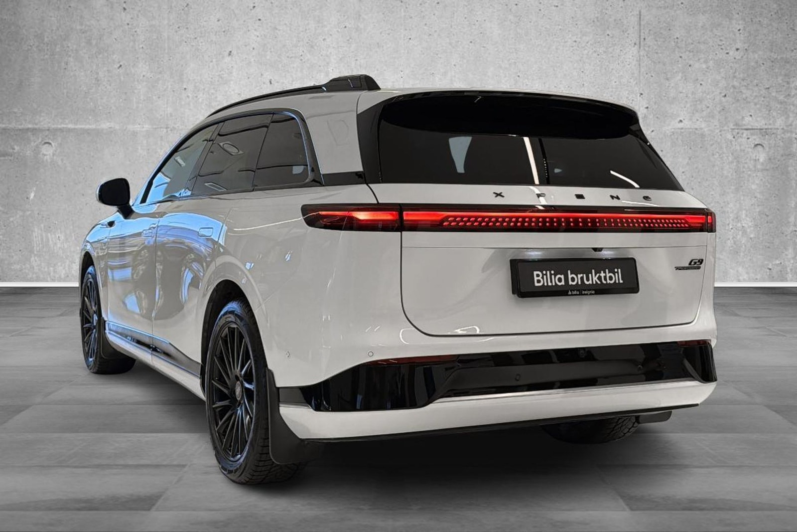 XPENG G9 Performance, 551ps, 2023