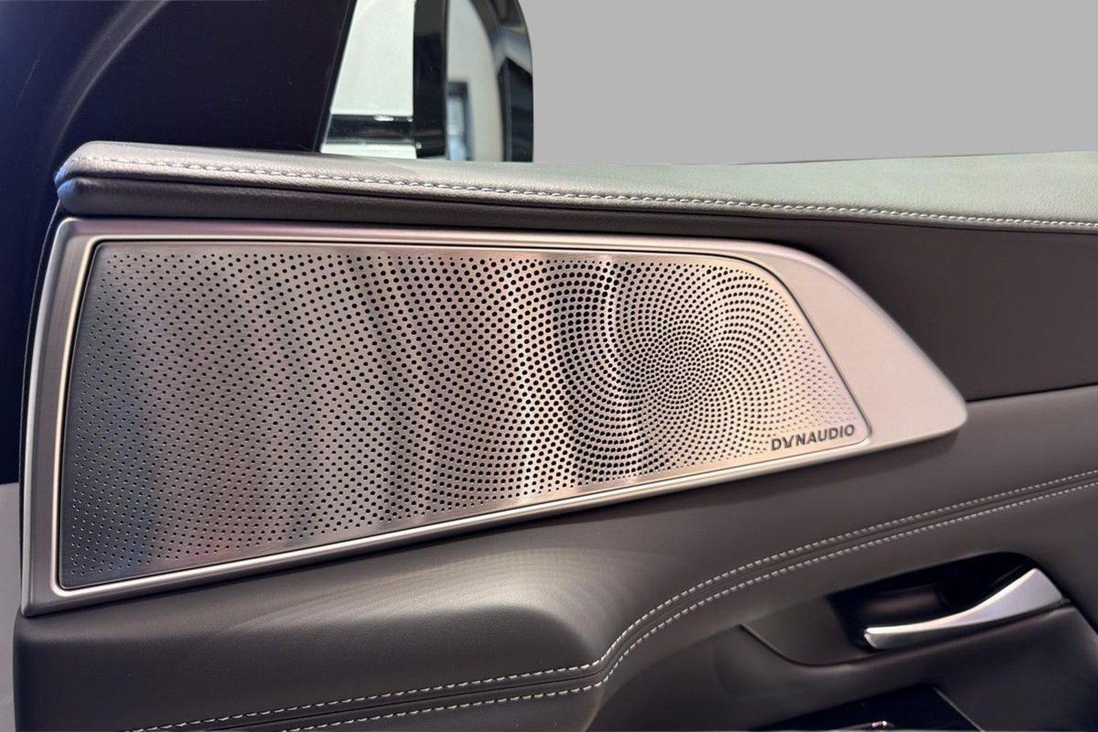 XPENG G9 Performance, 551ps, 2023