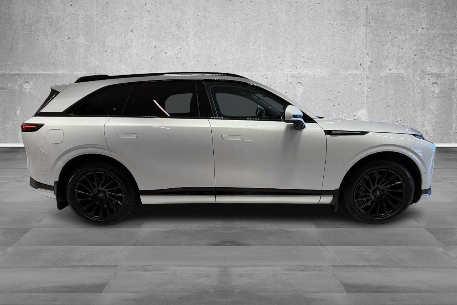 XPENG G9 Performance, 551ps, 2023