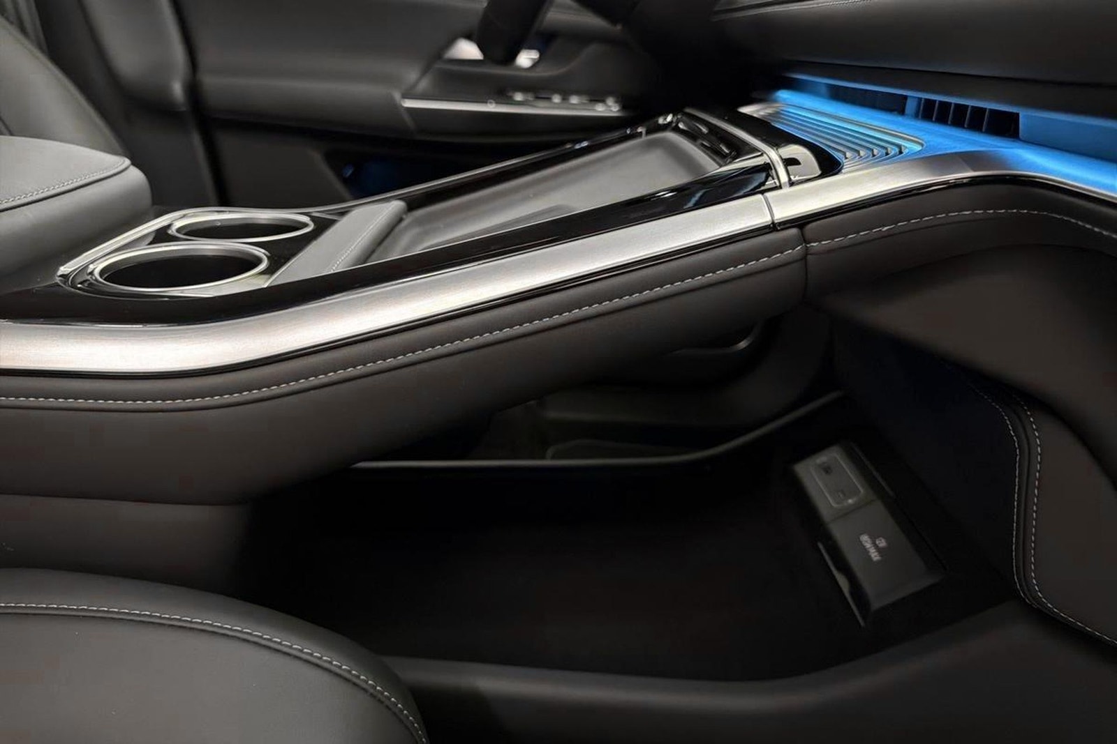 XPENG G9 Performance, 551ps, 2023