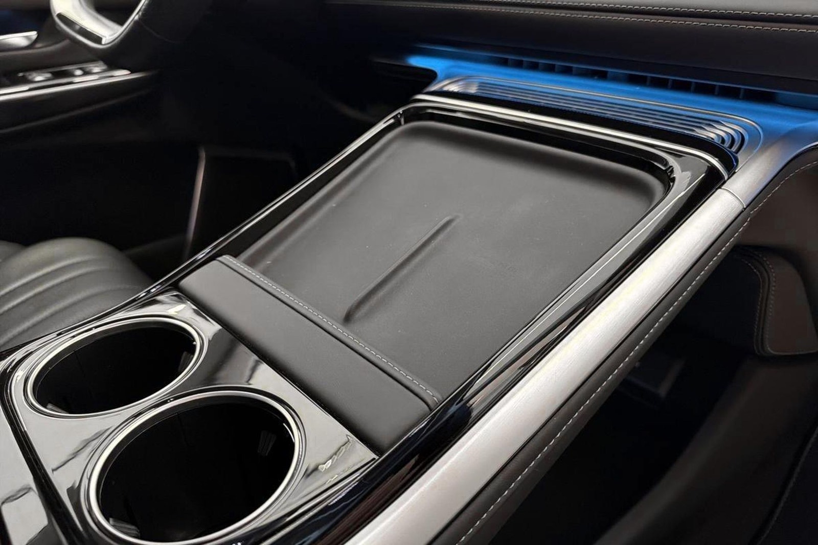 XPENG G9 Performance, 551ps, 2023