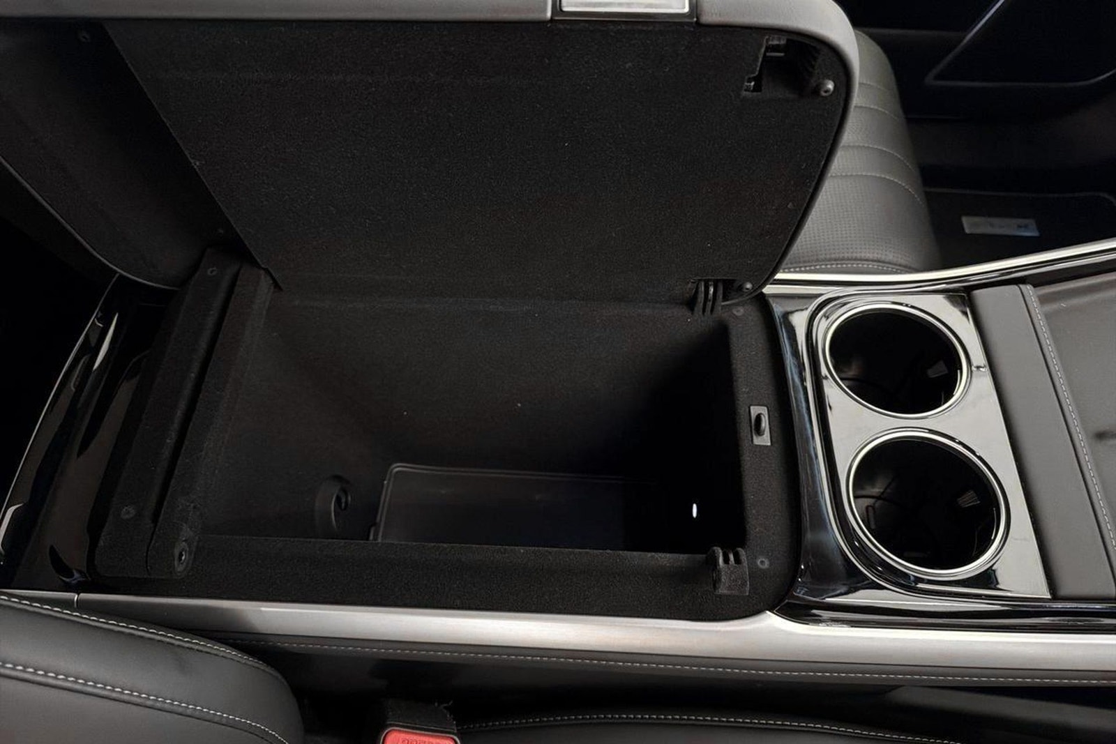 XPENG G9 Performance, 551ps, 2023