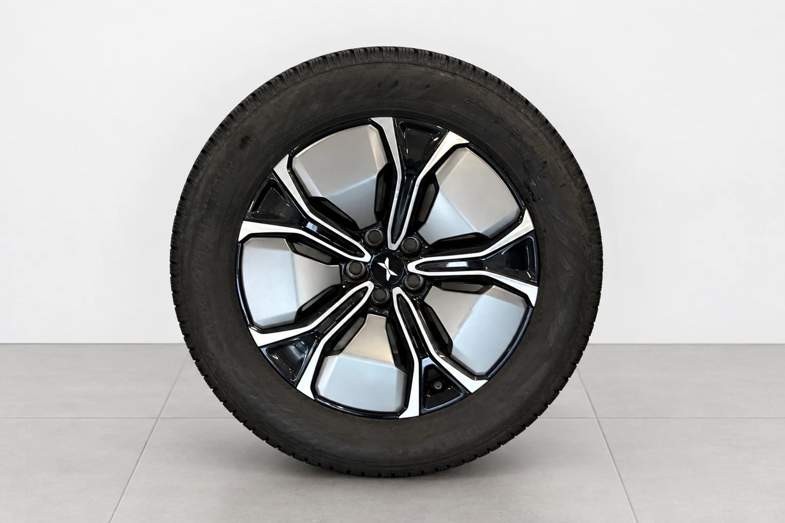 XPENG G9 Performance, 551hk, 2024