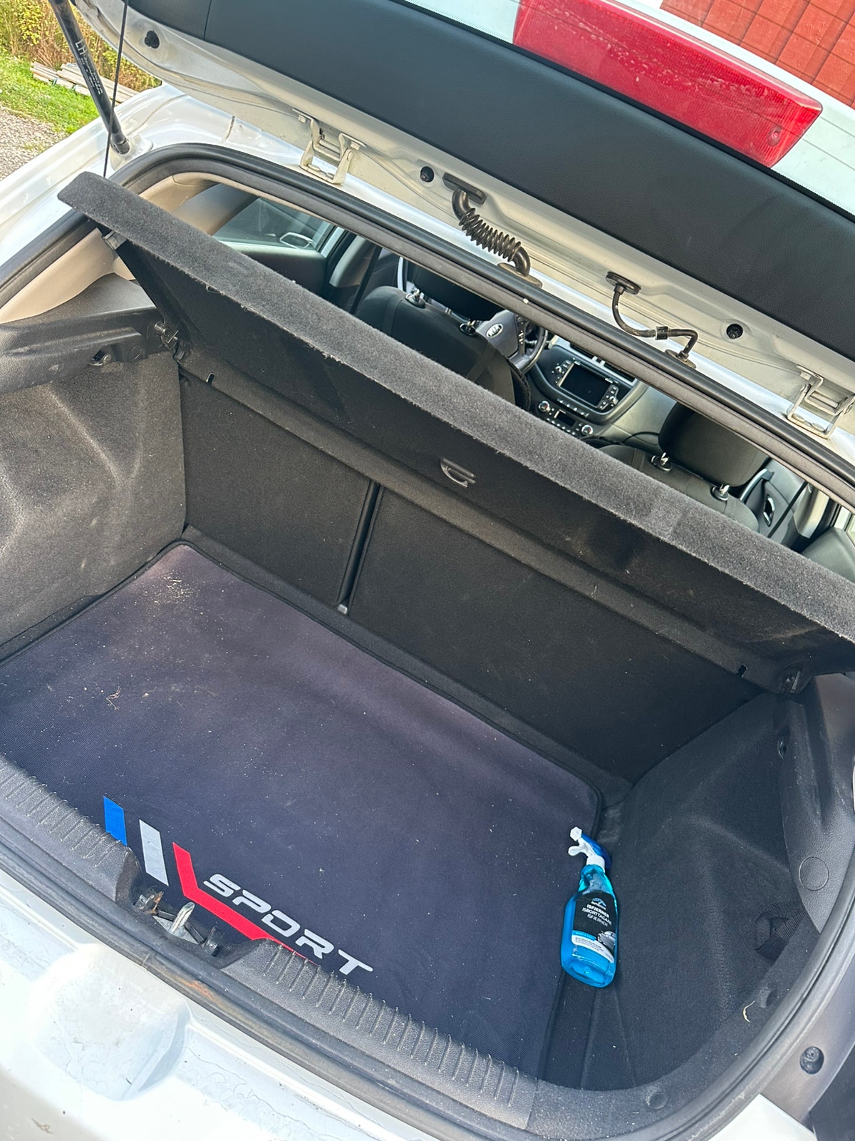 Kia cee'd 1.4 CVVT Manual, 6-trins, 99ps, 2014