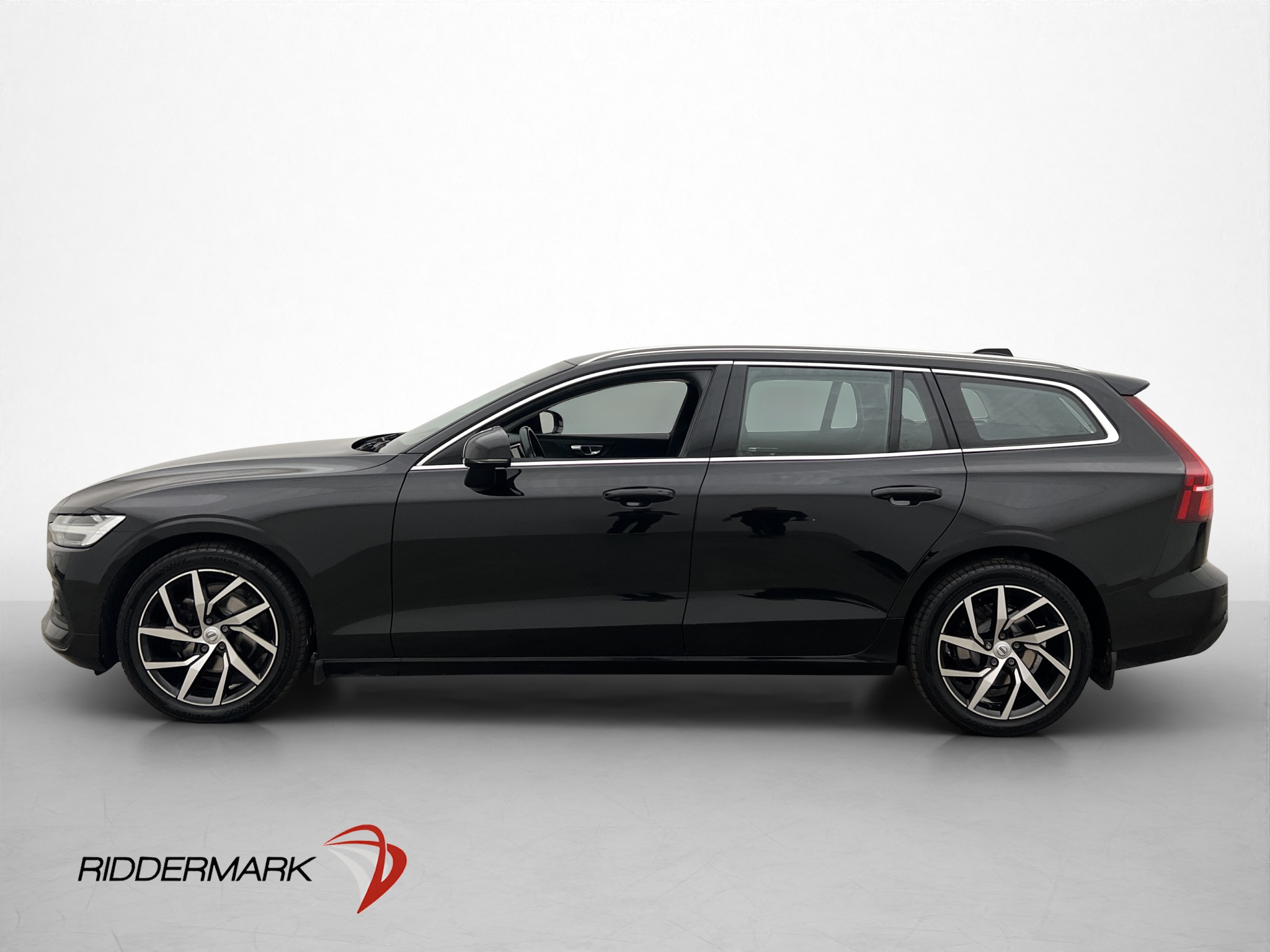 Volvo V60 B4 Geartronic, 197hk, 2021