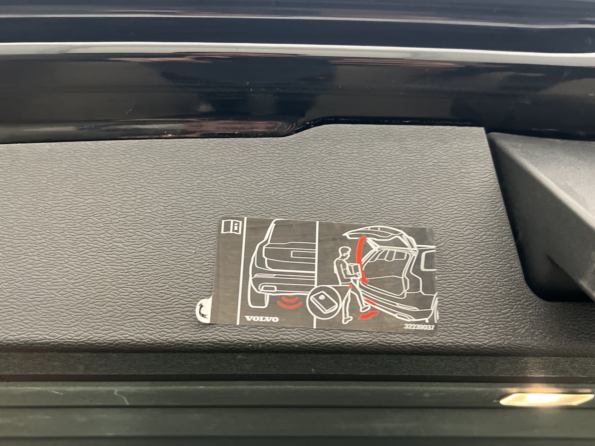 Volvo V60 B4 Geartronic, 197hk, 2021