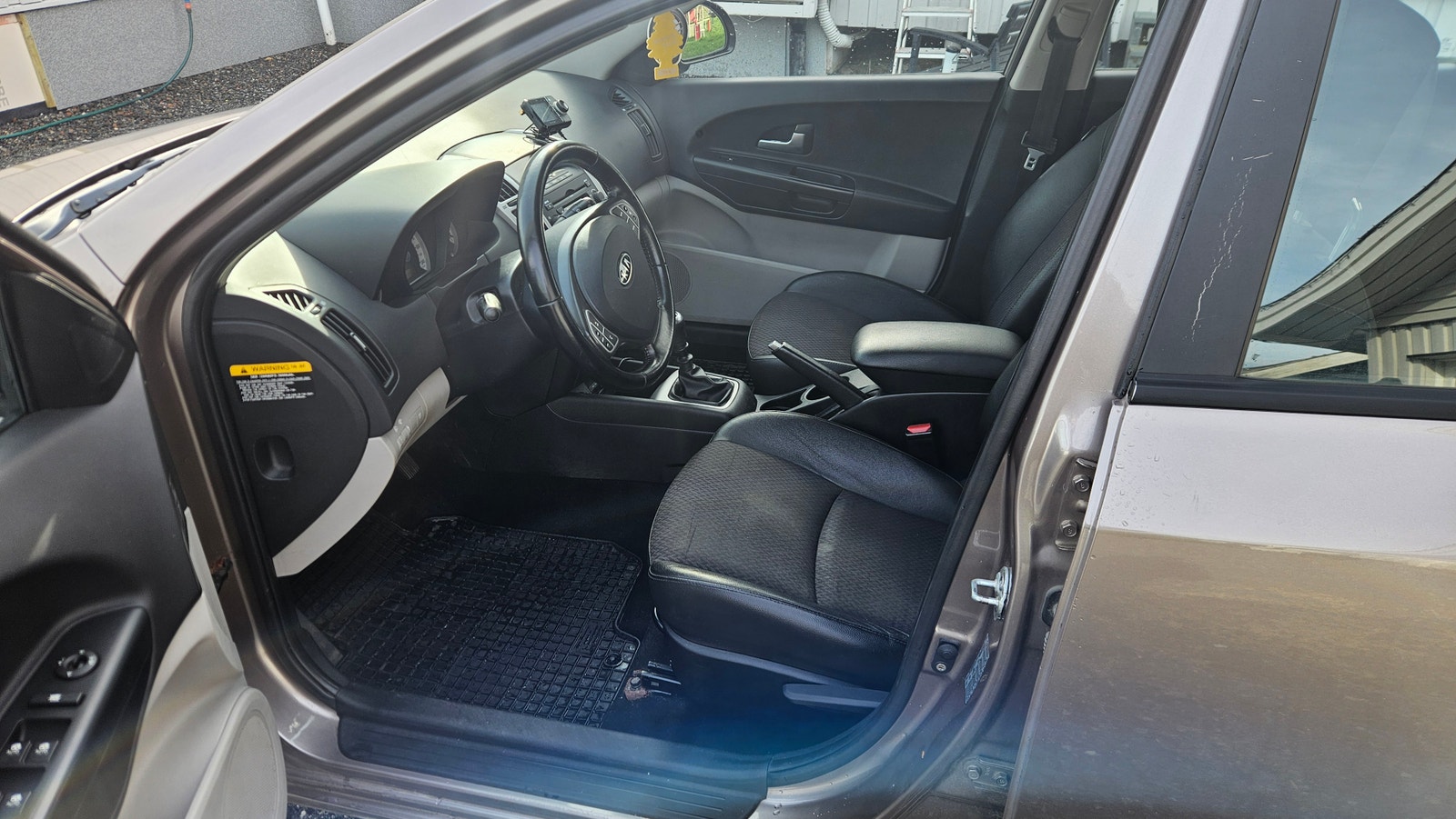 Kia cee'd 1.6 CRDi Manual, 5-trins, 90ps, 2009
