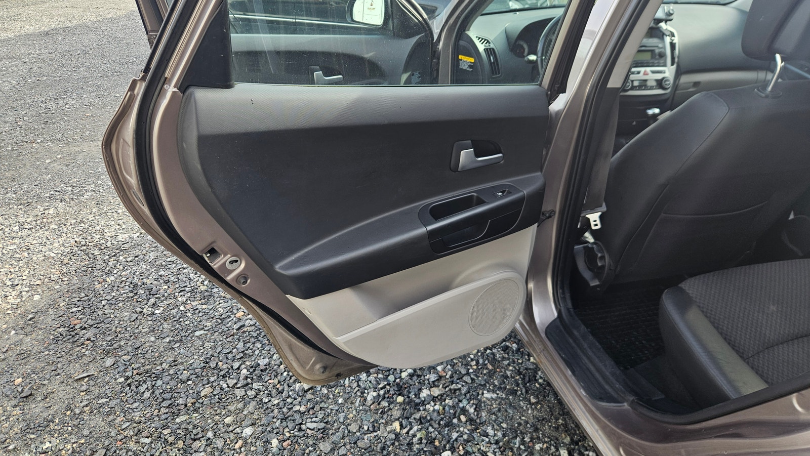 Kia cee'd 1.6 CRDi Manual, 5-trins, 90ps, 2009