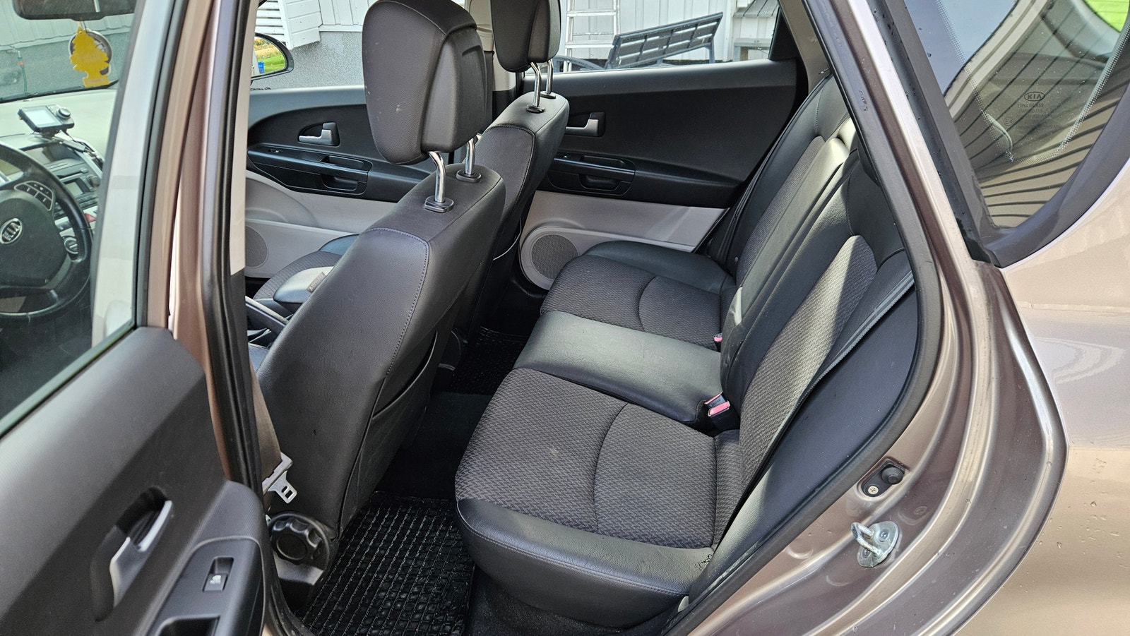Kia cee'd 1.6 CRDi Manual, 5-trins, 90ps, 2009
