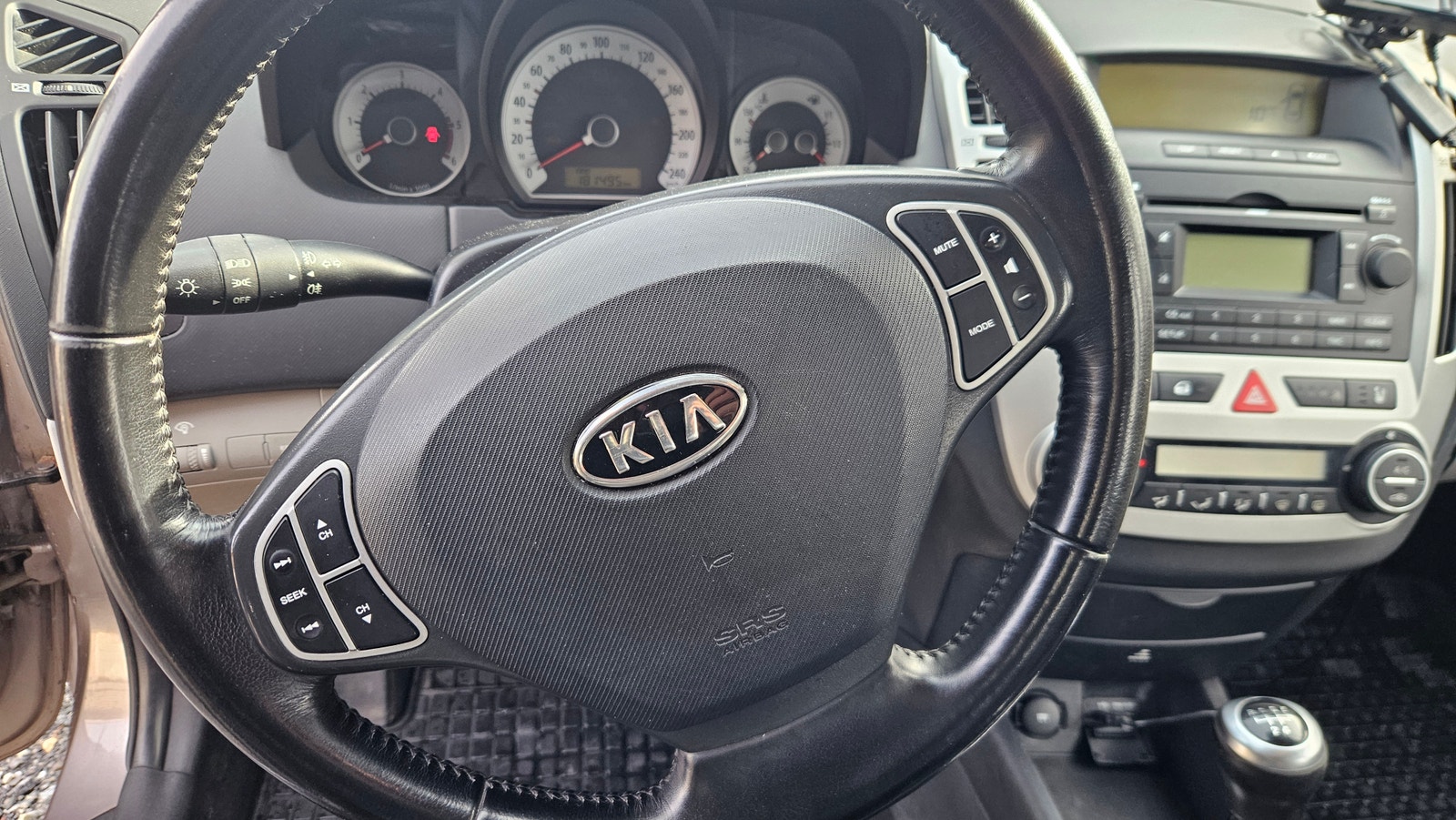 Kia cee'd 1.6 CRDi Manual, 5-trins, 90ps, 2009