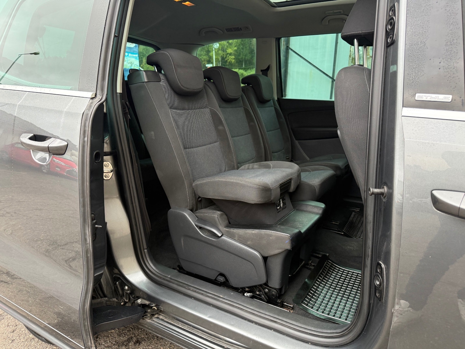 Volkswagen Sharan 7-seater 2.0 TDI DPF BMT DSG Sekventiell, 140hk, 2012