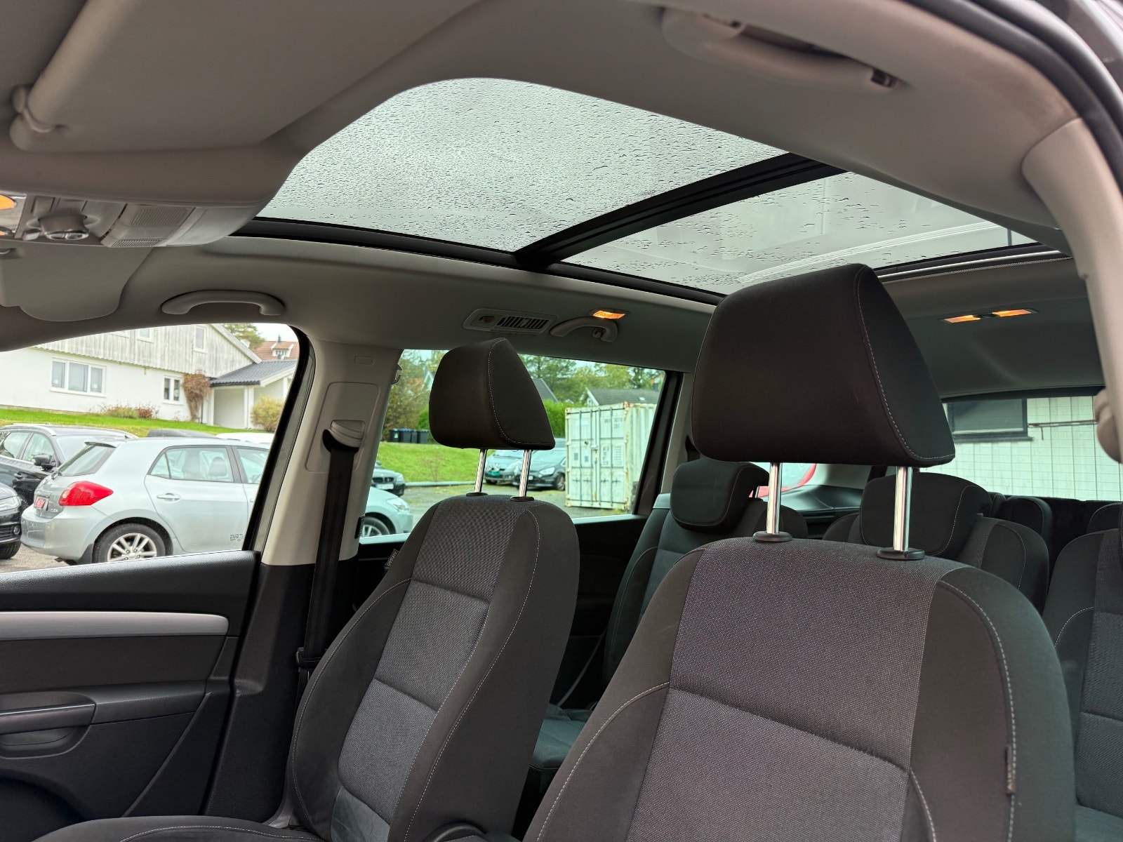 Volkswagen Sharan 7-seater 2.0 TDI DPF BMT DSG Sekventiell, 140hk, 2012