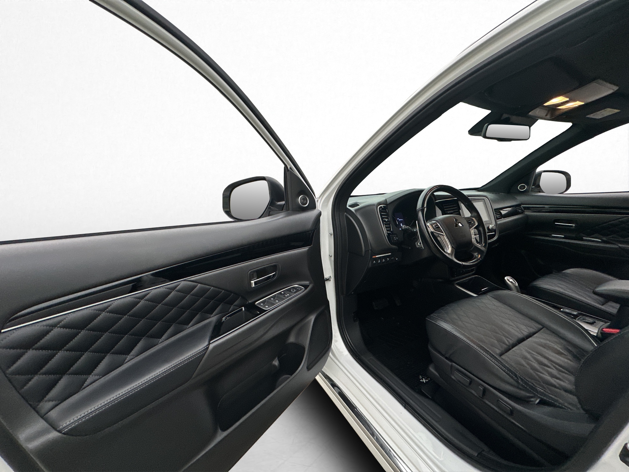 Mitsubishi Outlander PHEV CVT, 224hk, 2020