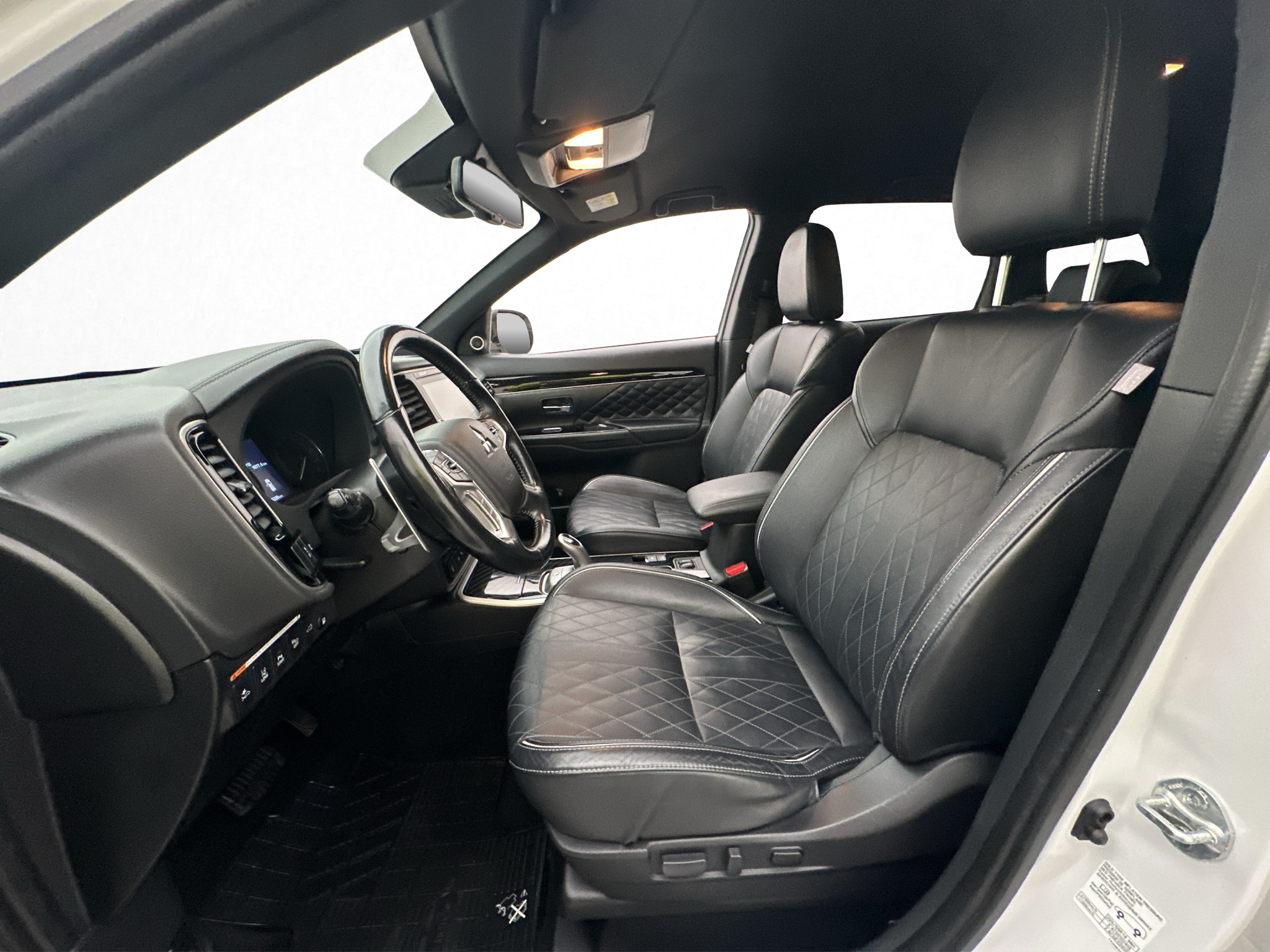 Mitsubishi Outlander PHEV CVT, 224hk, 2020
